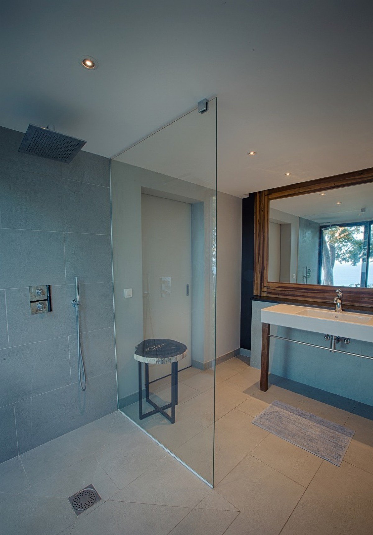 Moh - 4-bedroom luxury villa in Moh                                                 Lurin - Image 8