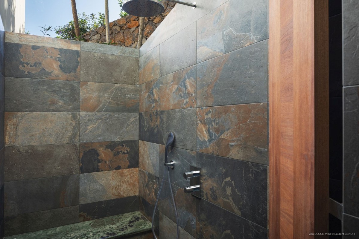 Dolce Vita - 4-bedroom luxury villa in Dolce Vita

        
        
            
                Gouverneur - Image 19