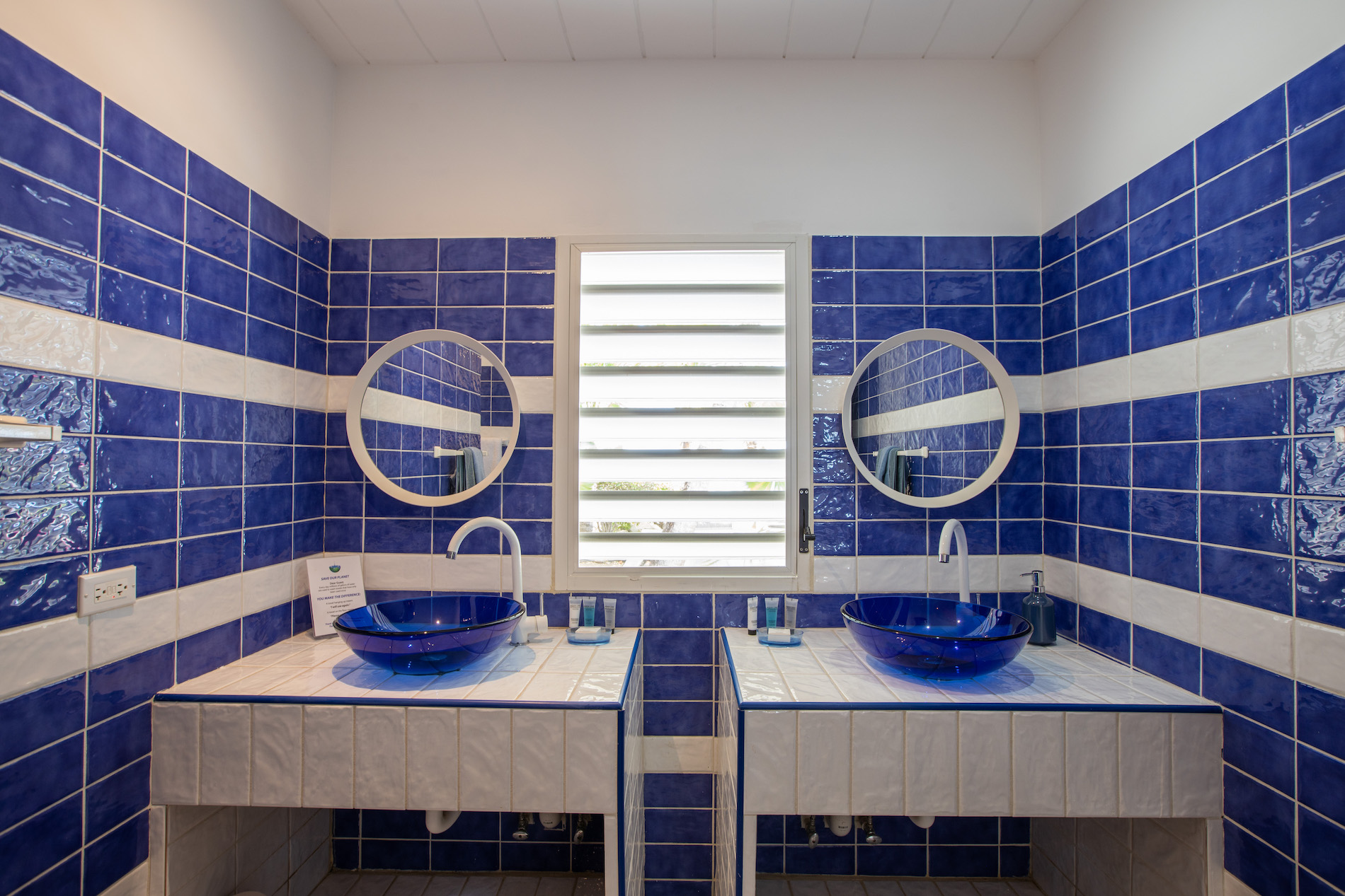 Villa Beach Secrets - 4-bedroom luxury villa in St. Maarten - Image 40