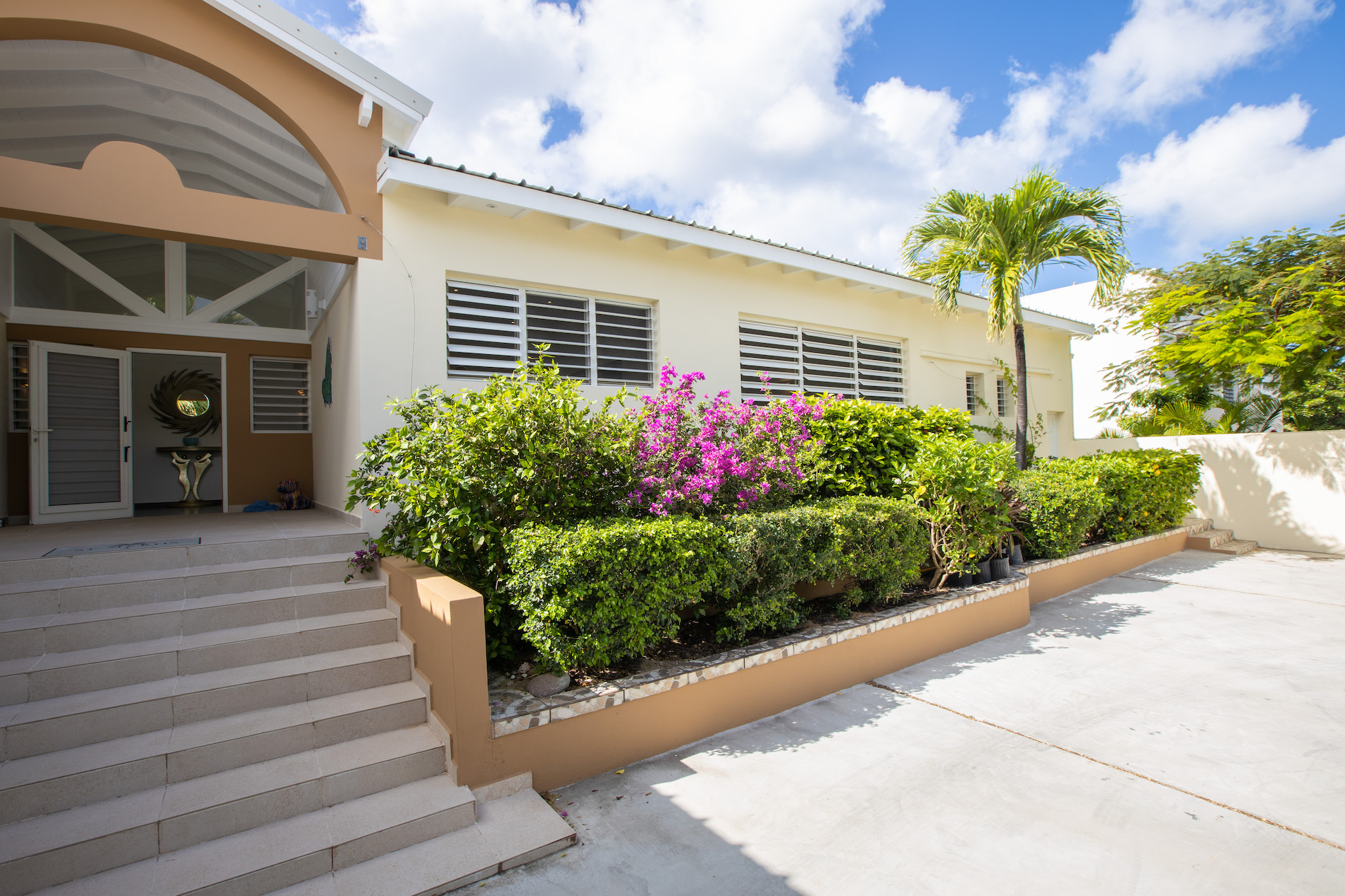 Villa Beach Secrets - 4-bedroom luxury villa in St. Maarten - Image 44