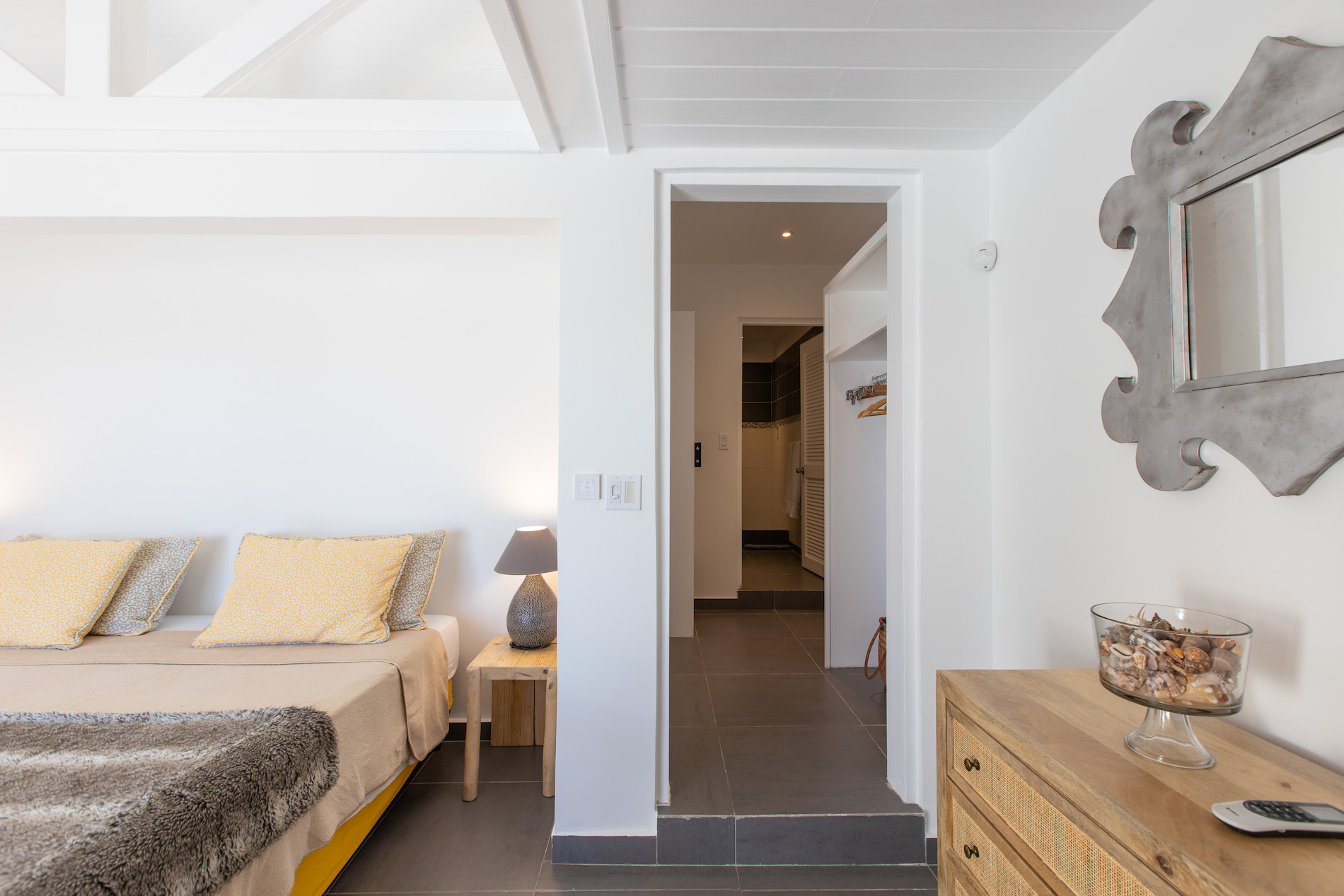 Villa Beach Secrets - 4-bedroom luxury villa in St. Maarten - Image 37