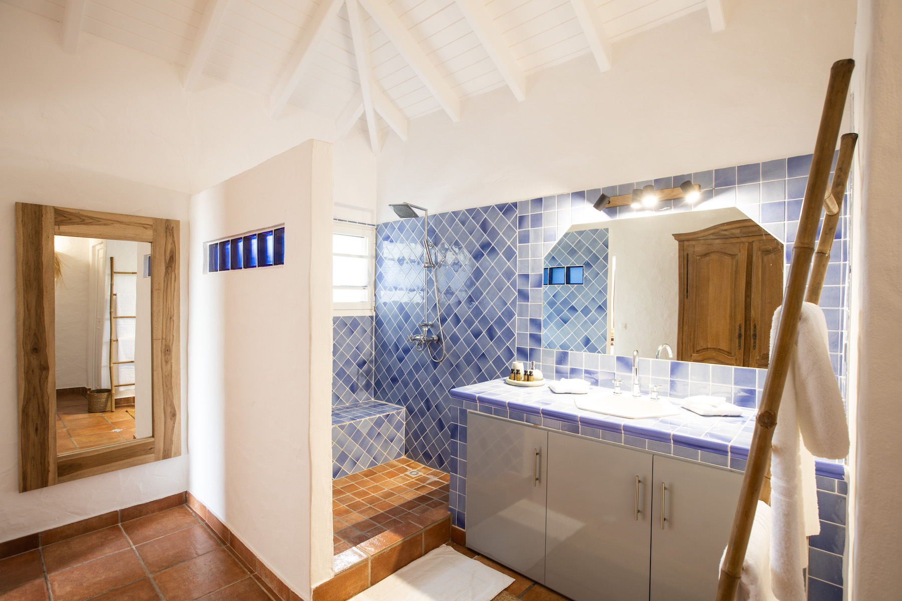 Villa La Rose Du Desert - 5-bedroom luxury villa in St. Maarten - Image 35