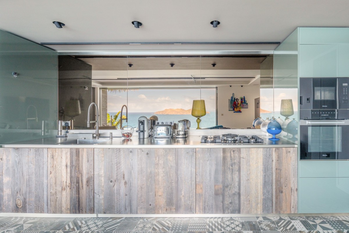 Honu - 4-bedroom luxury villa in Honu

        
        
            
                Saint Jean - Image 18