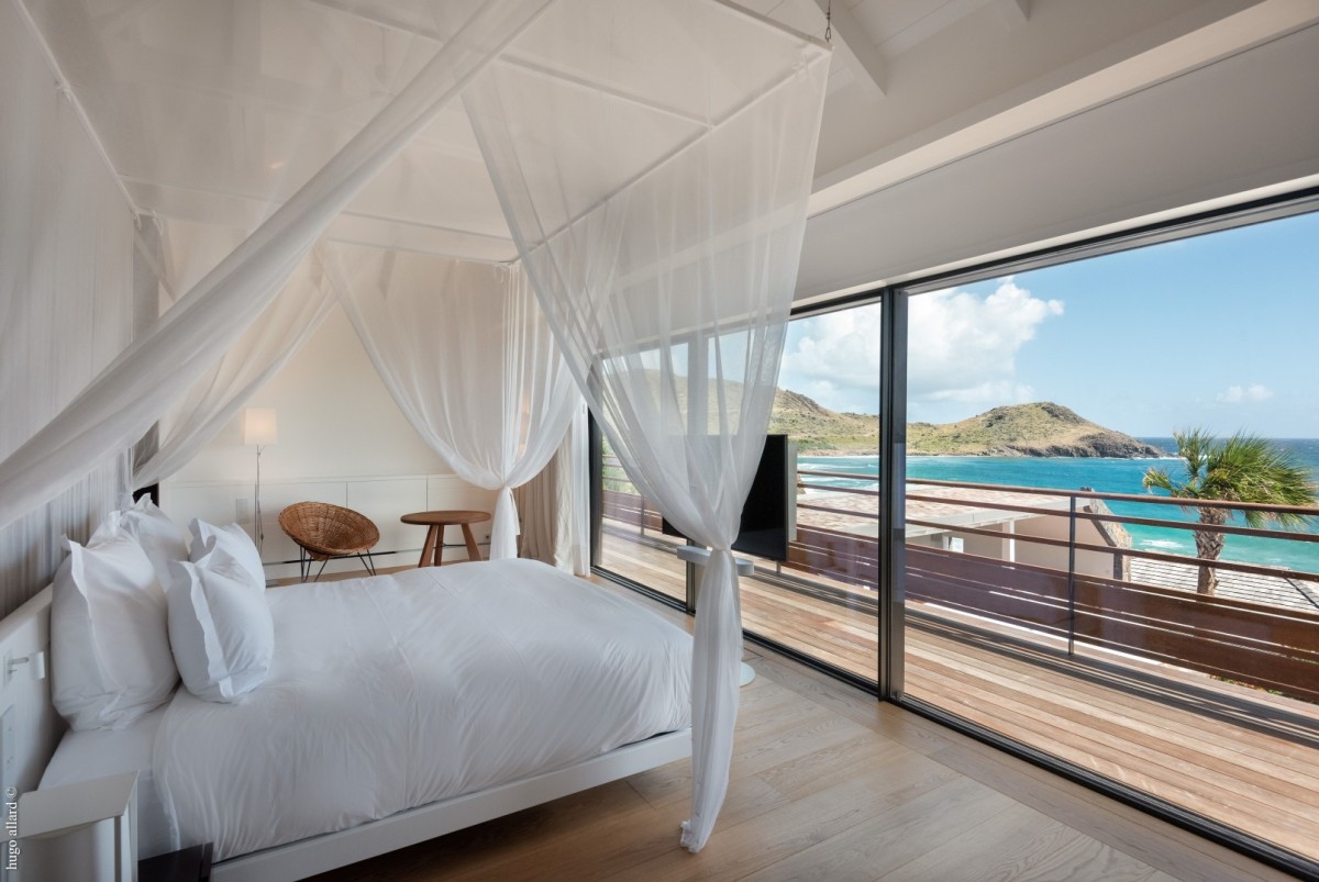 Over The Ocean - 4-bedroom luxury villa in Over The Ocean

        
        
            
                Toiny - Image 20