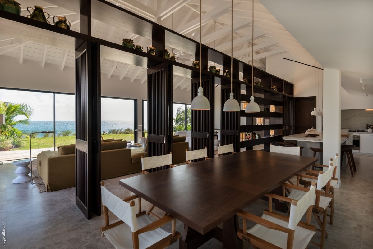 Over The Ocean - 4-bedroom luxury villa in Over The Ocean

        
        
            
                Toiny - Image 16