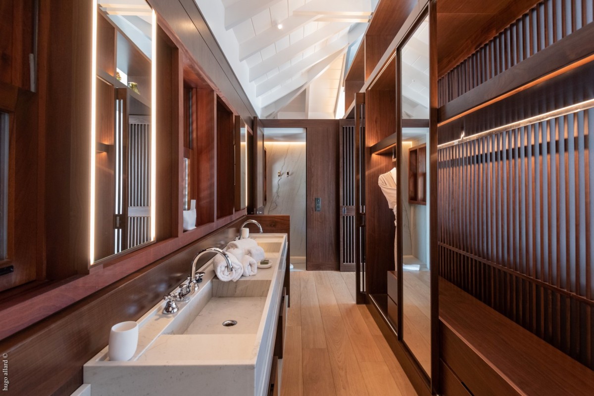 Over The Ocean - 4-bedroom luxury villa in Over The Ocean

        
        
            
                Toiny - Image 11