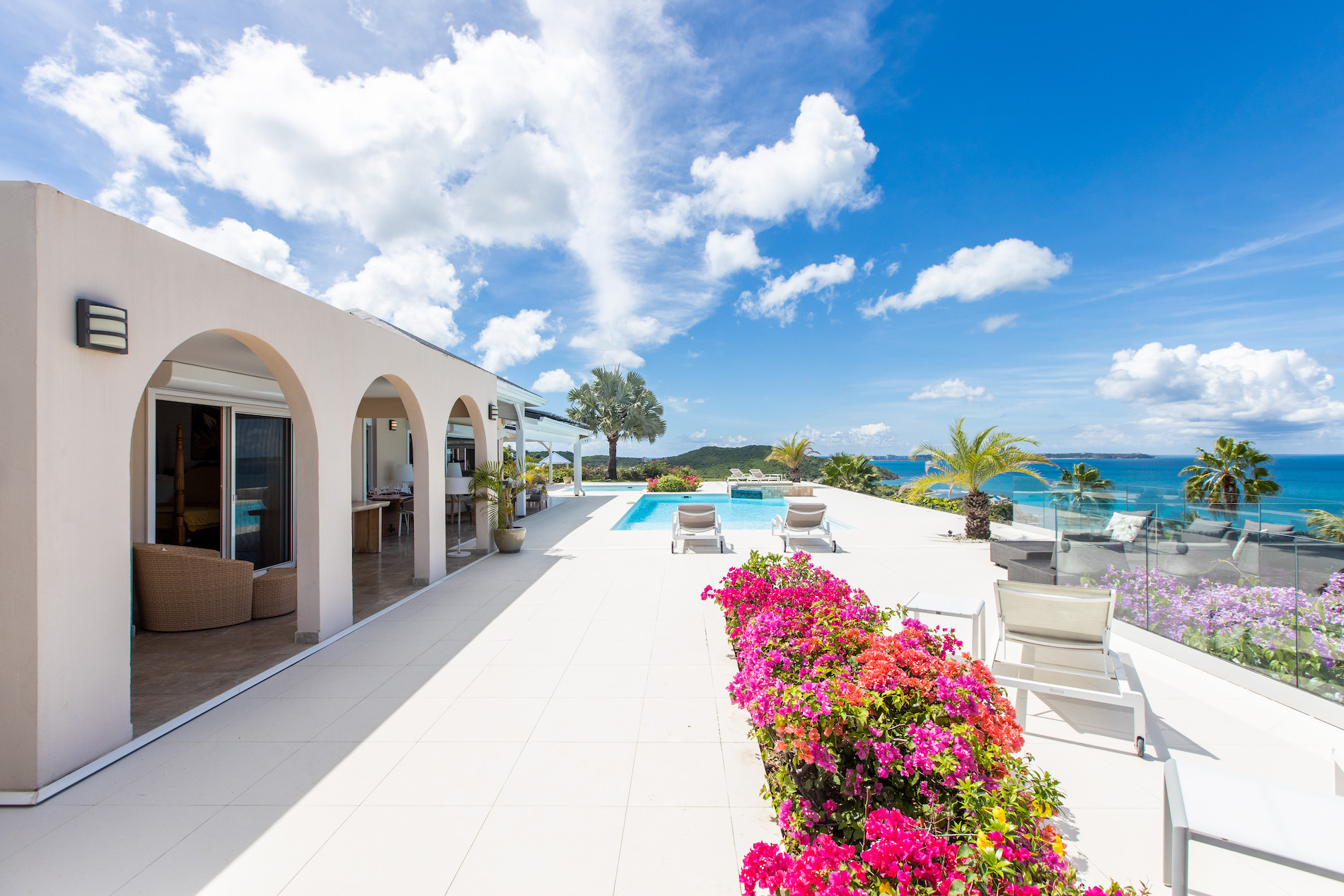 Villa Dreamin Blue - 5-bedroom luxury villa in St. Maarten - Image 47