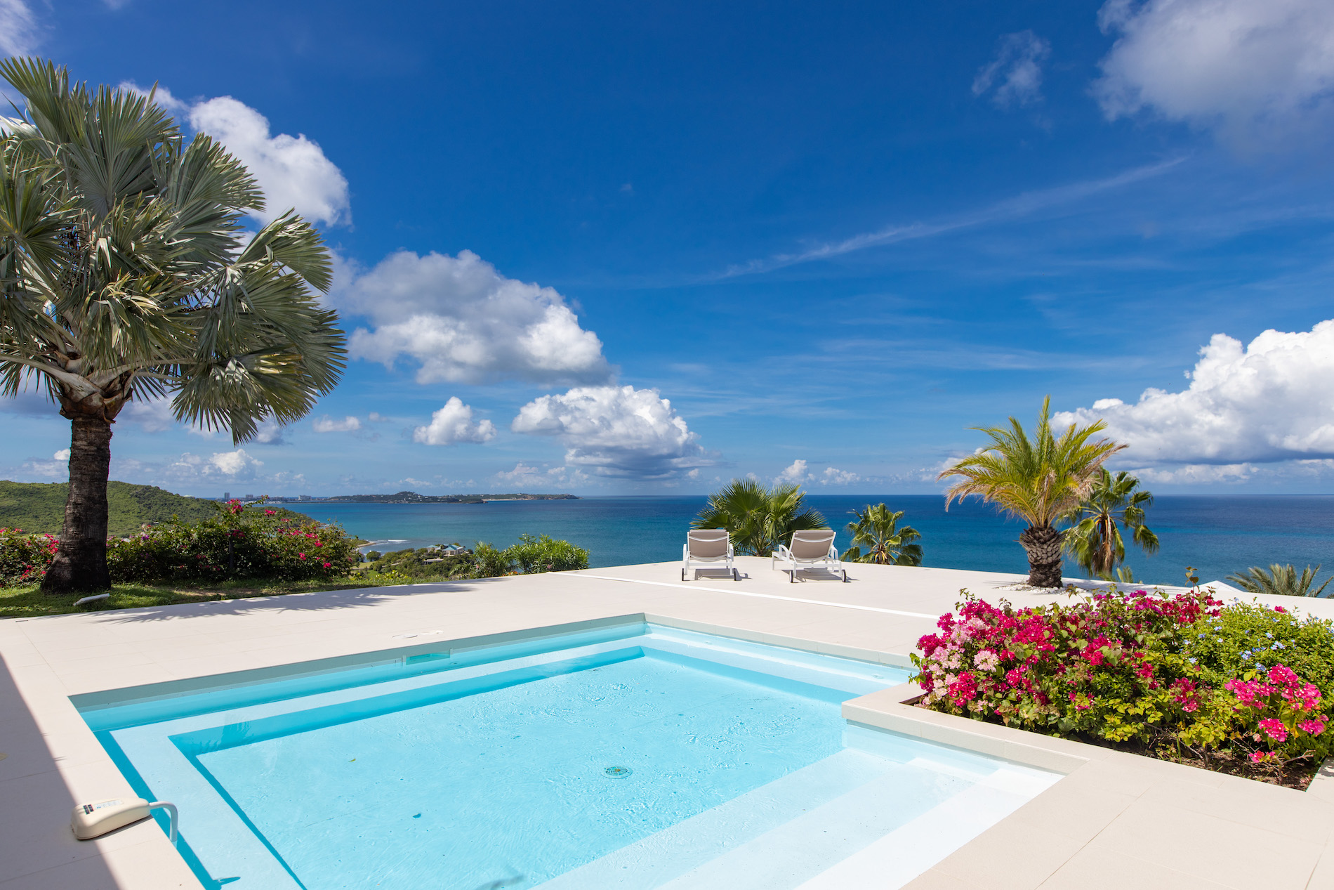 Villa Dreamin Blue - 5-bedroom luxury villa in St. Maarten - Image 19