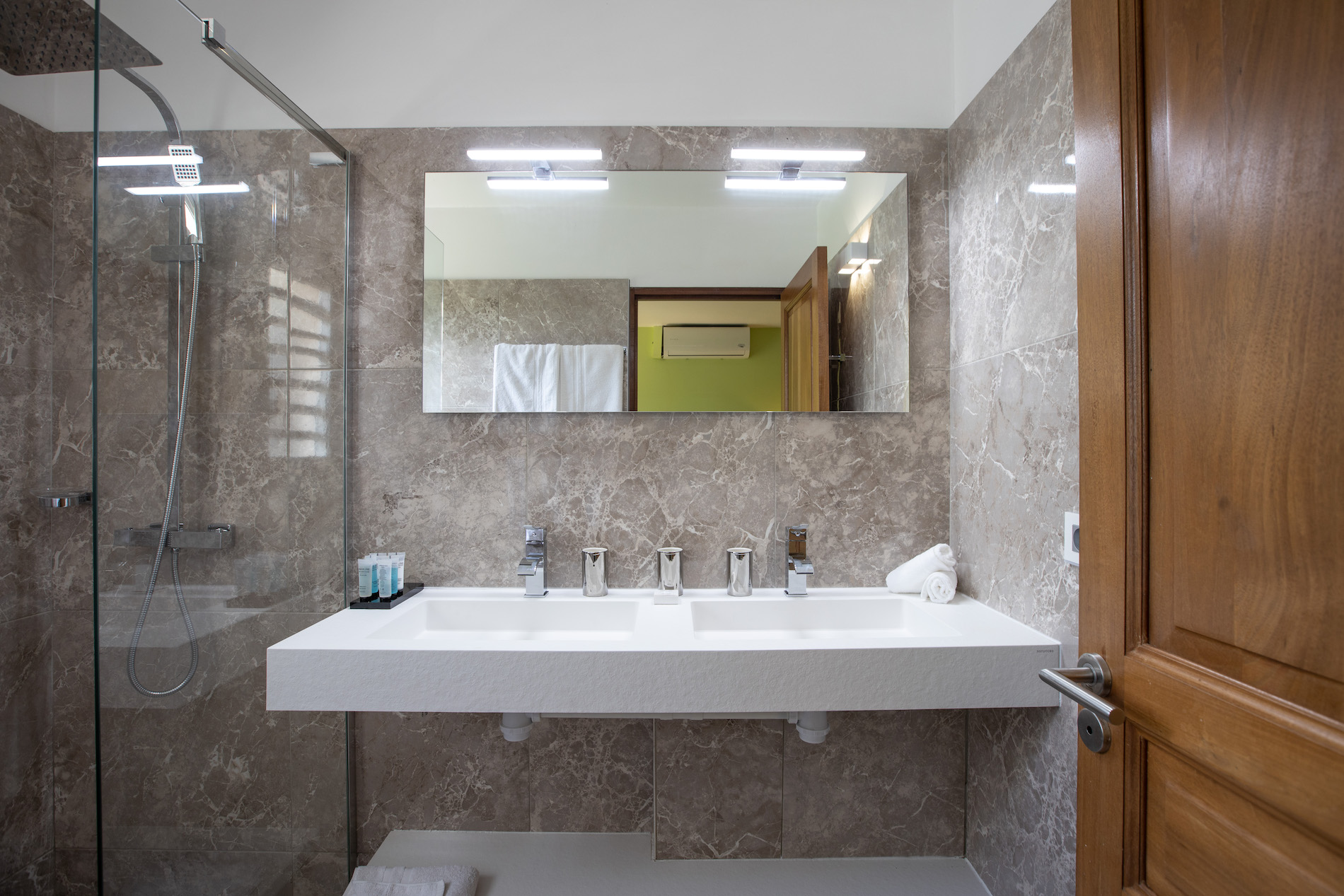 Villa Dreamin Blue - Image 5