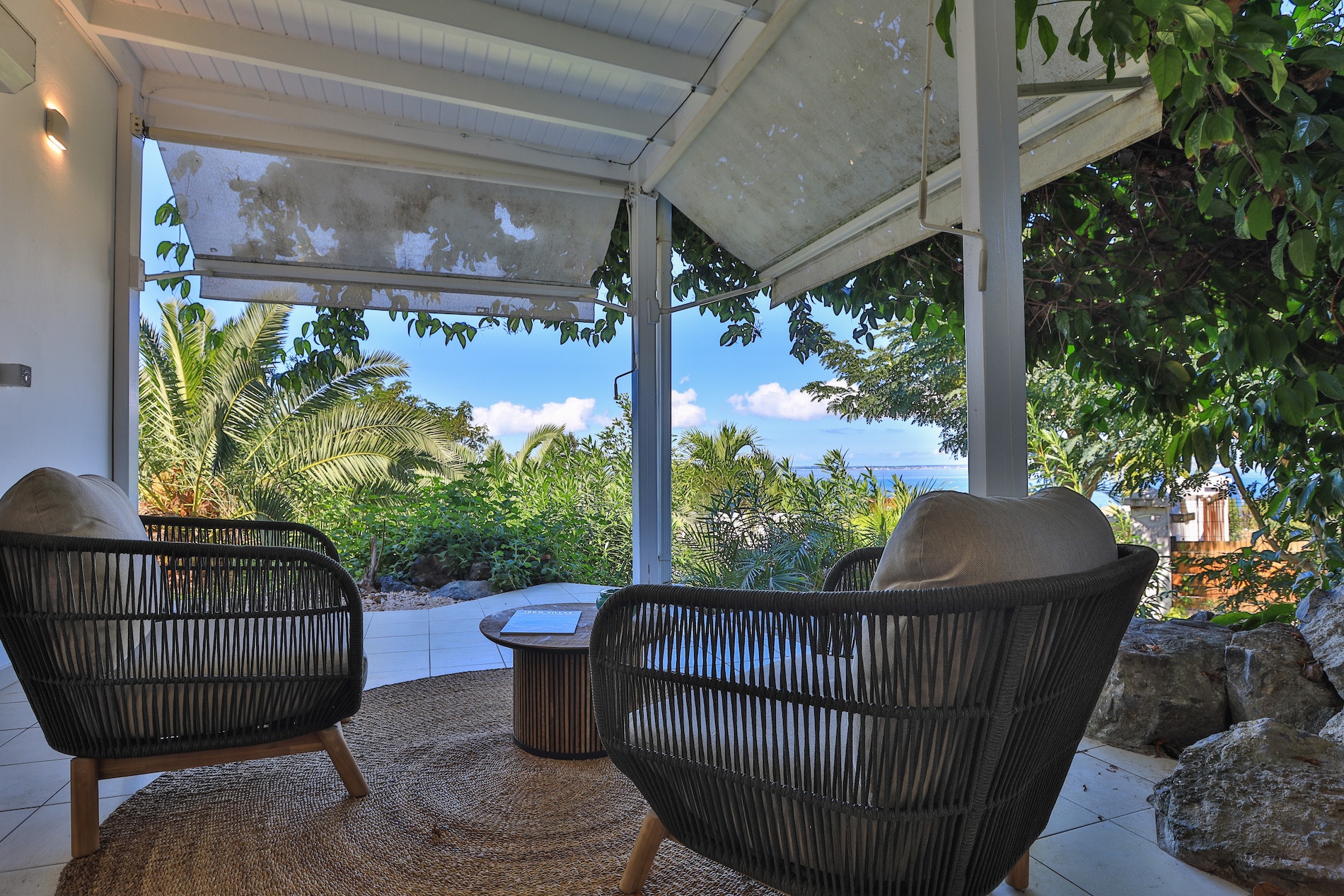 Villa Dreamin Blue - 5-bedroom luxury villa in St. Maarten - Image 56