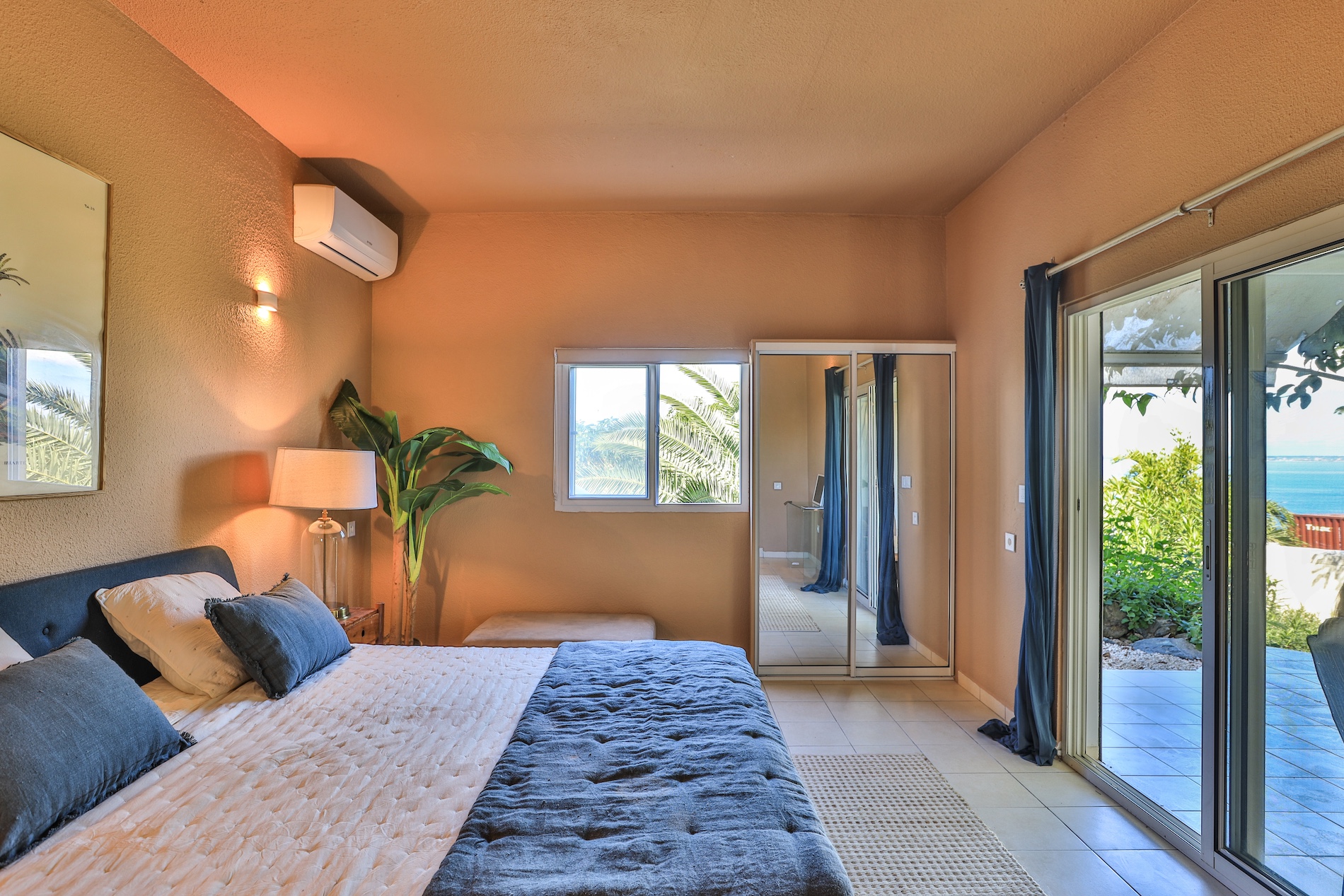 Villa Dreamin Blue - 5-bedroom luxury villa in St. Maarten - Image 11