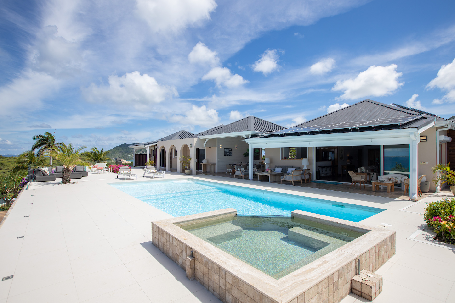 Villa Dreamin Blue - 5-bedroom luxury villa in St. Maarten - Image 24