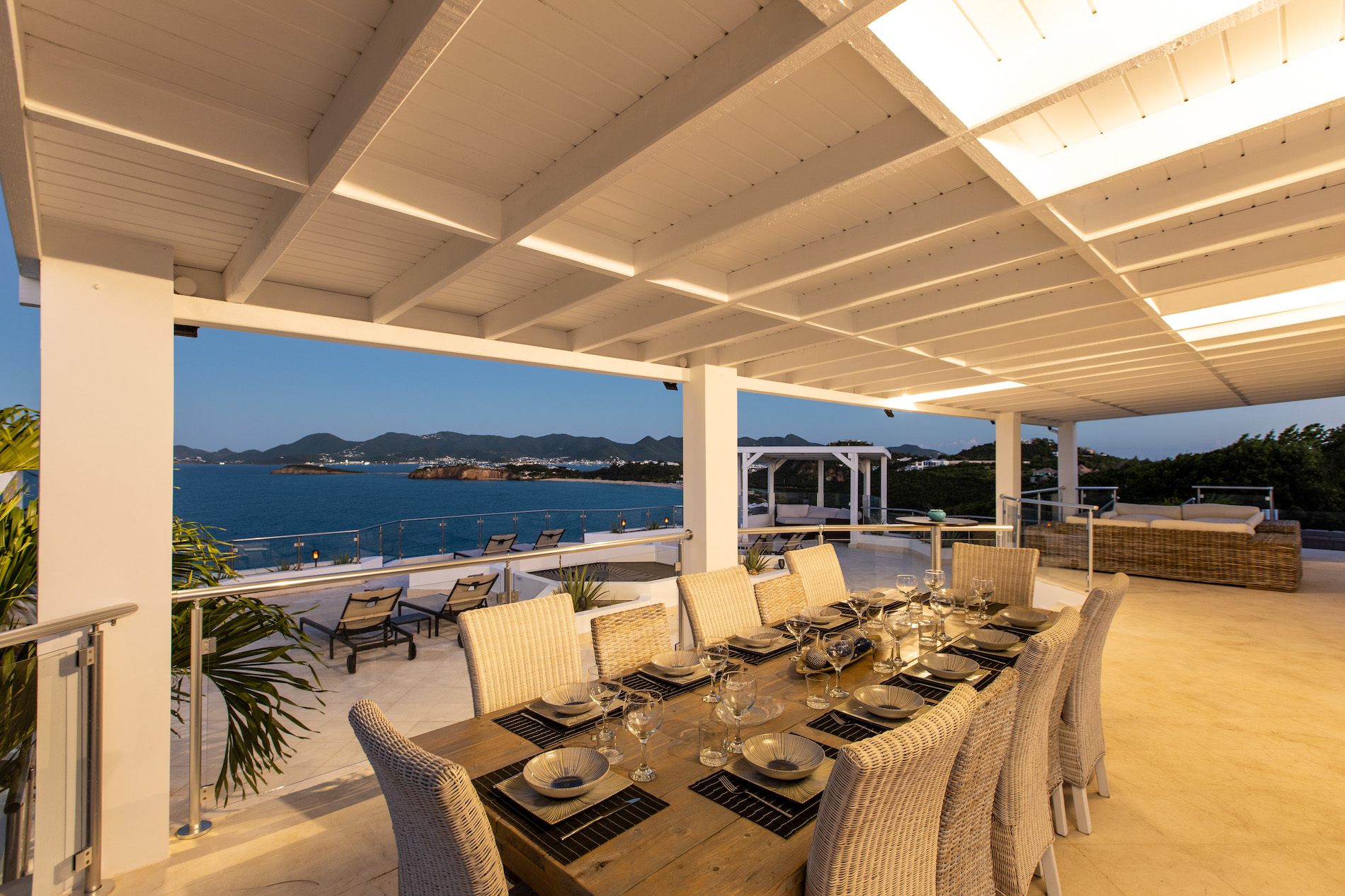 Villa Infinity Blue - 6-bedroom luxury villa in St. Maarten - Image 90