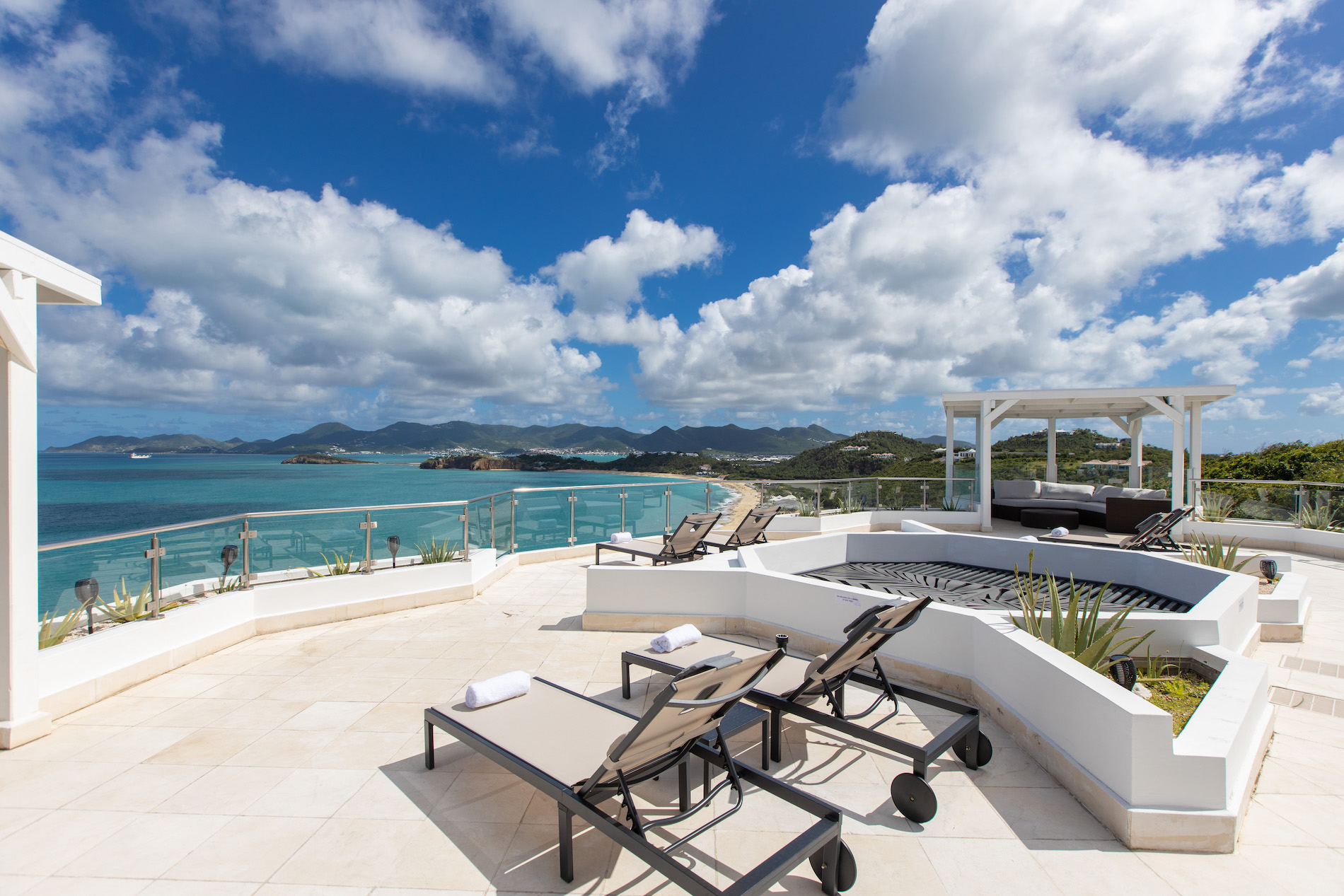 Villa Infinity Blue - 6-bedroom luxury villa in St. Maarten - Image 44