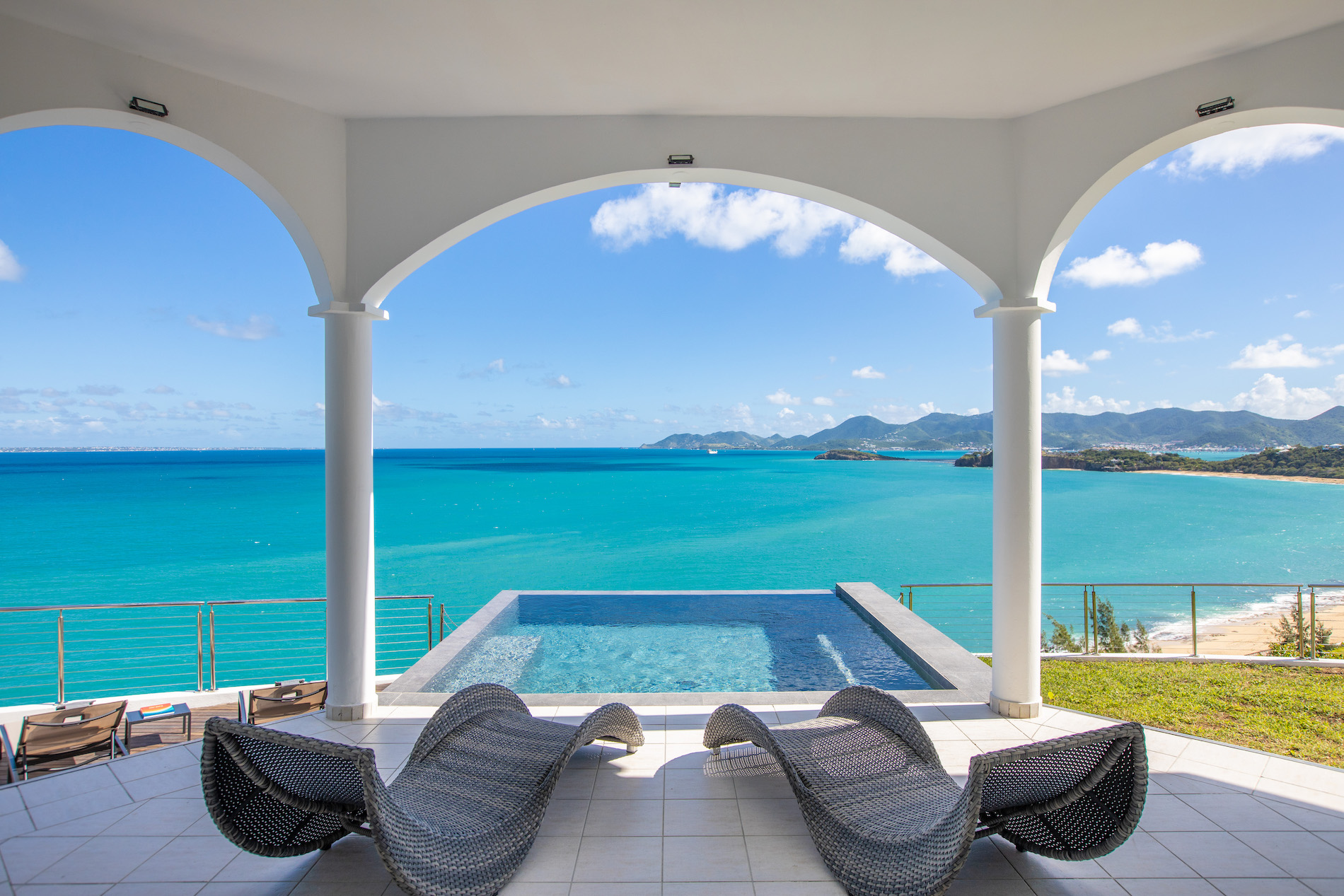 Villa Infinity Blue - 6-bedroom luxury villa in St. Maarten - Image 10