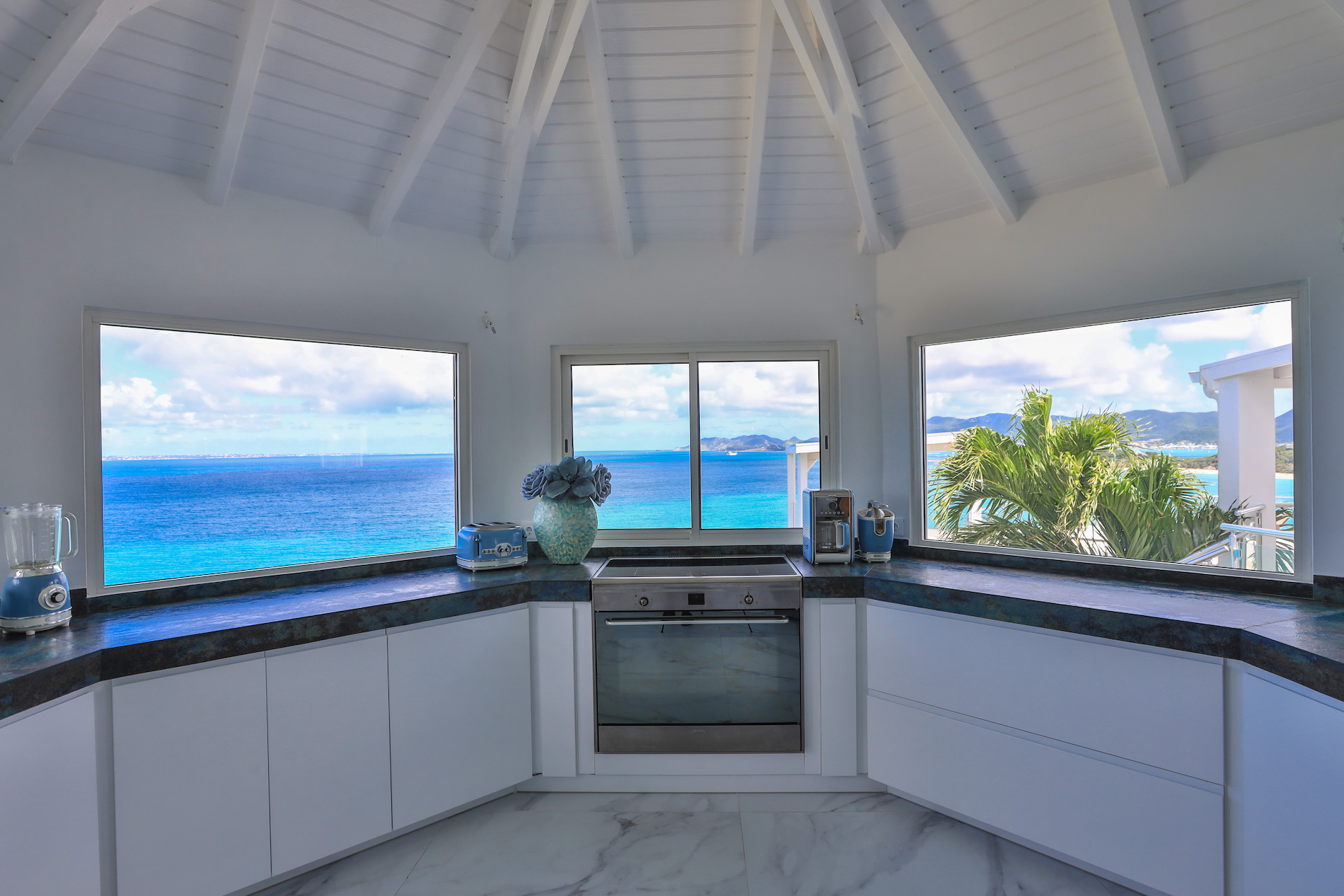 Villa Infinity Blue - 6-bedroom luxury villa in St. Maarten - Image 52