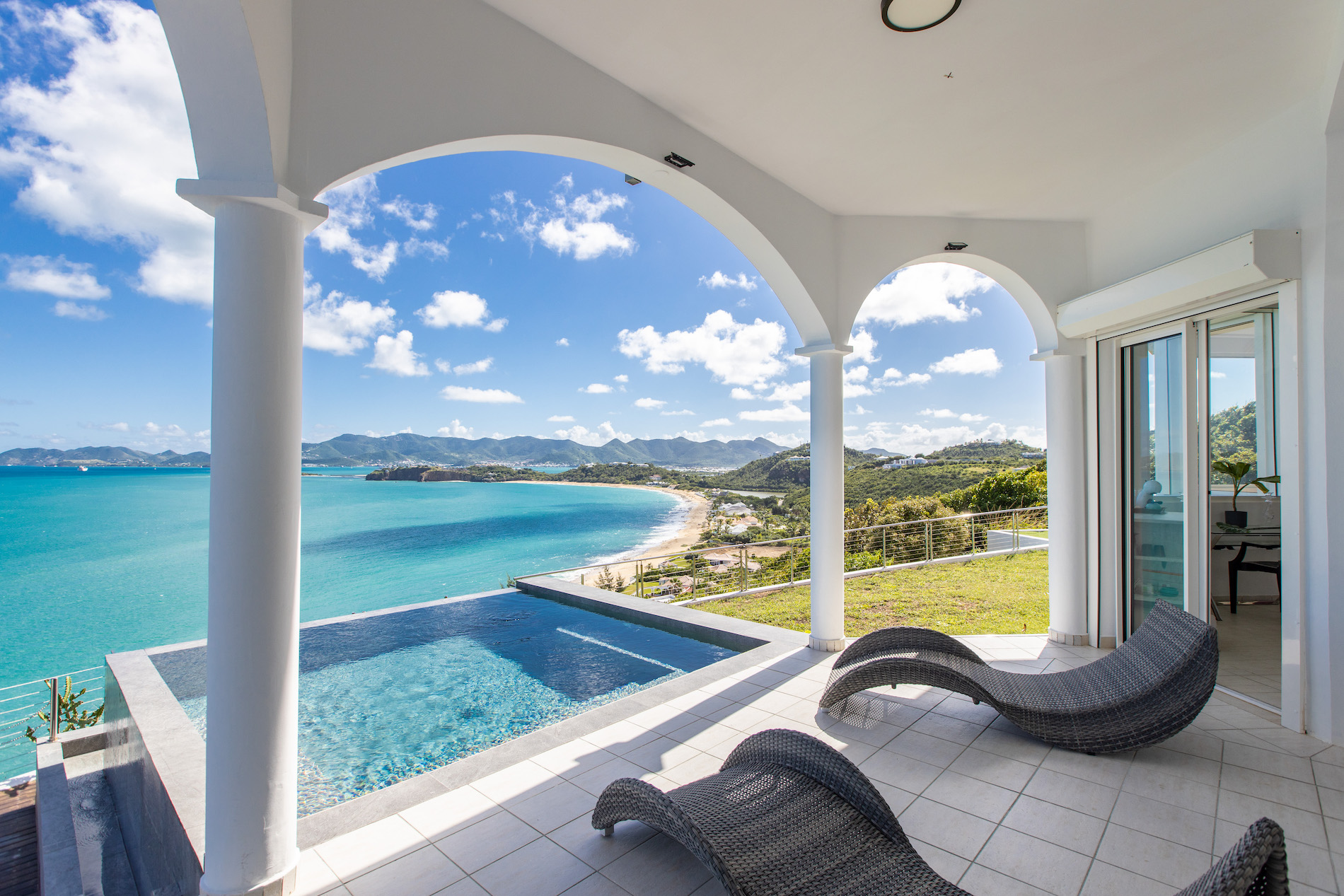 Villa Infinity Blue - 6-bedroom luxury villa in St. Maarten - Image 28