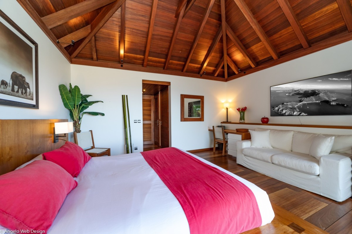 Kyr - 4-bedroom luxury villa in Kyr

        
        
            
                Lurin - Image 14