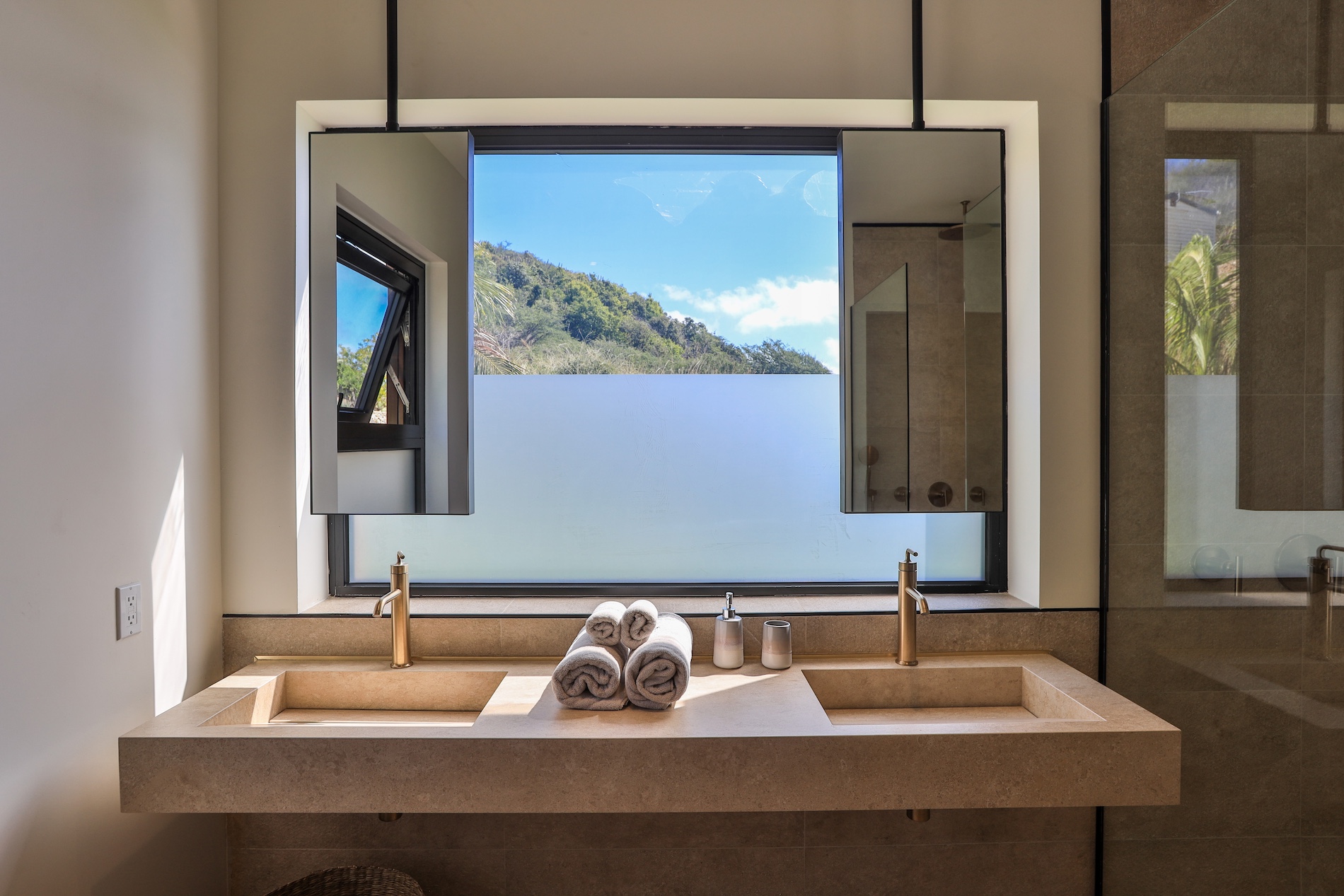 Villa Aqua Dream - 6-bedroom luxury villa in St. Maarten - Image 51