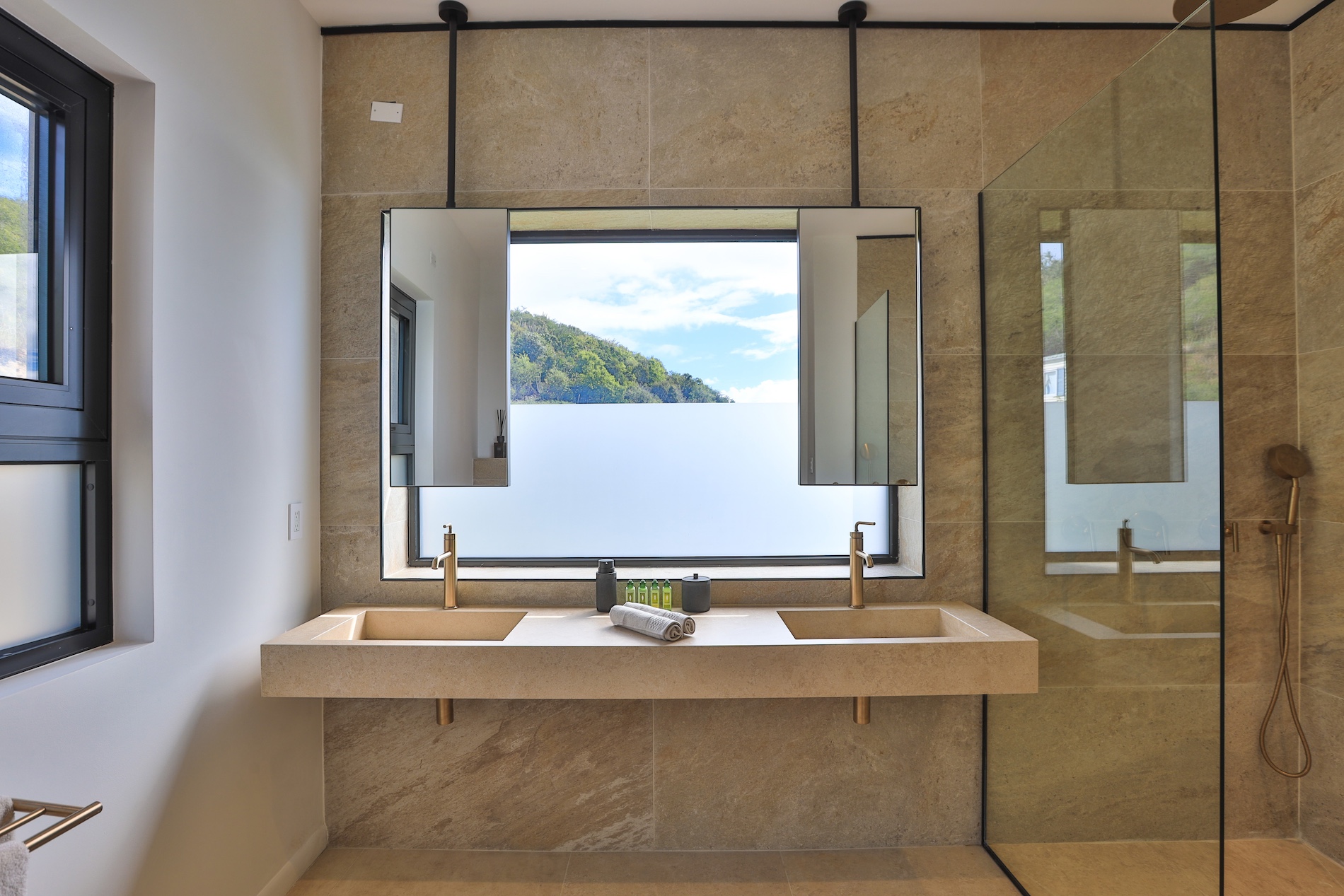 Villa Aqua Dream - 6-bedroom luxury villa in St. Maarten - Image 48