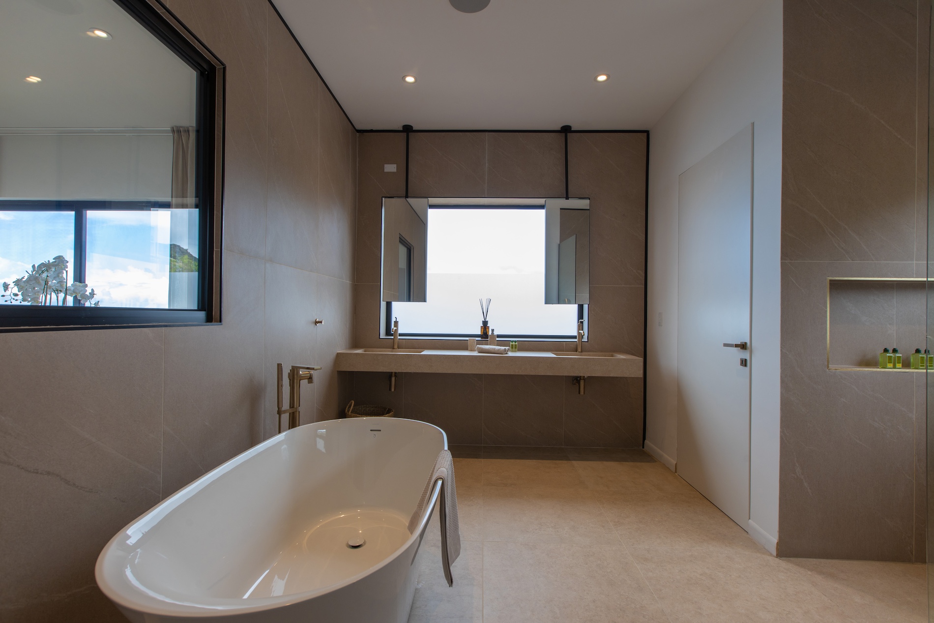 Villa Aqua Dream - 6-bedroom luxury villa in St. Maarten - Image 7