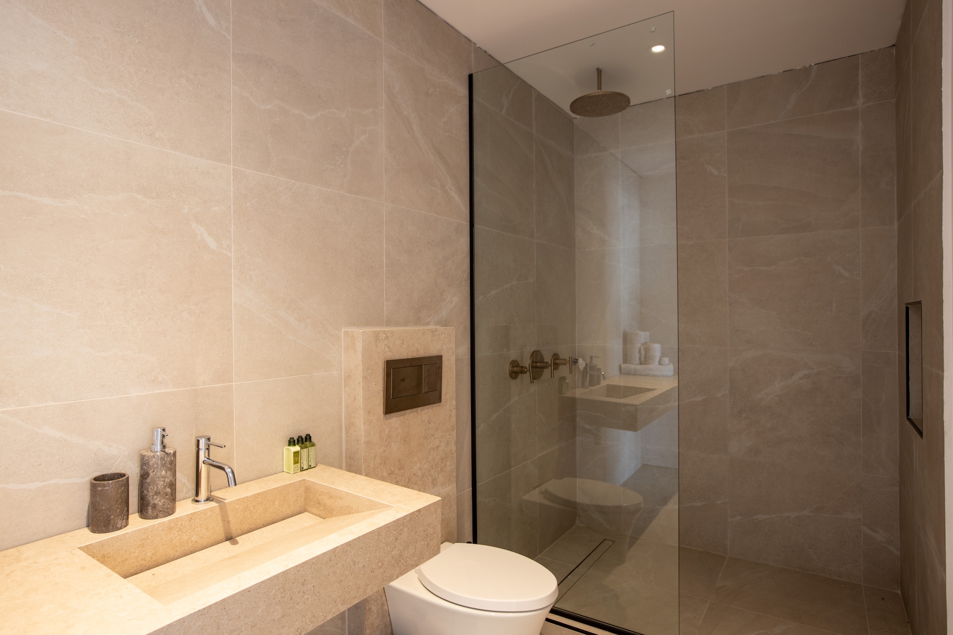 Villa Aqua Dream - 6-bedroom luxury villa in St. Maarten - Image 40