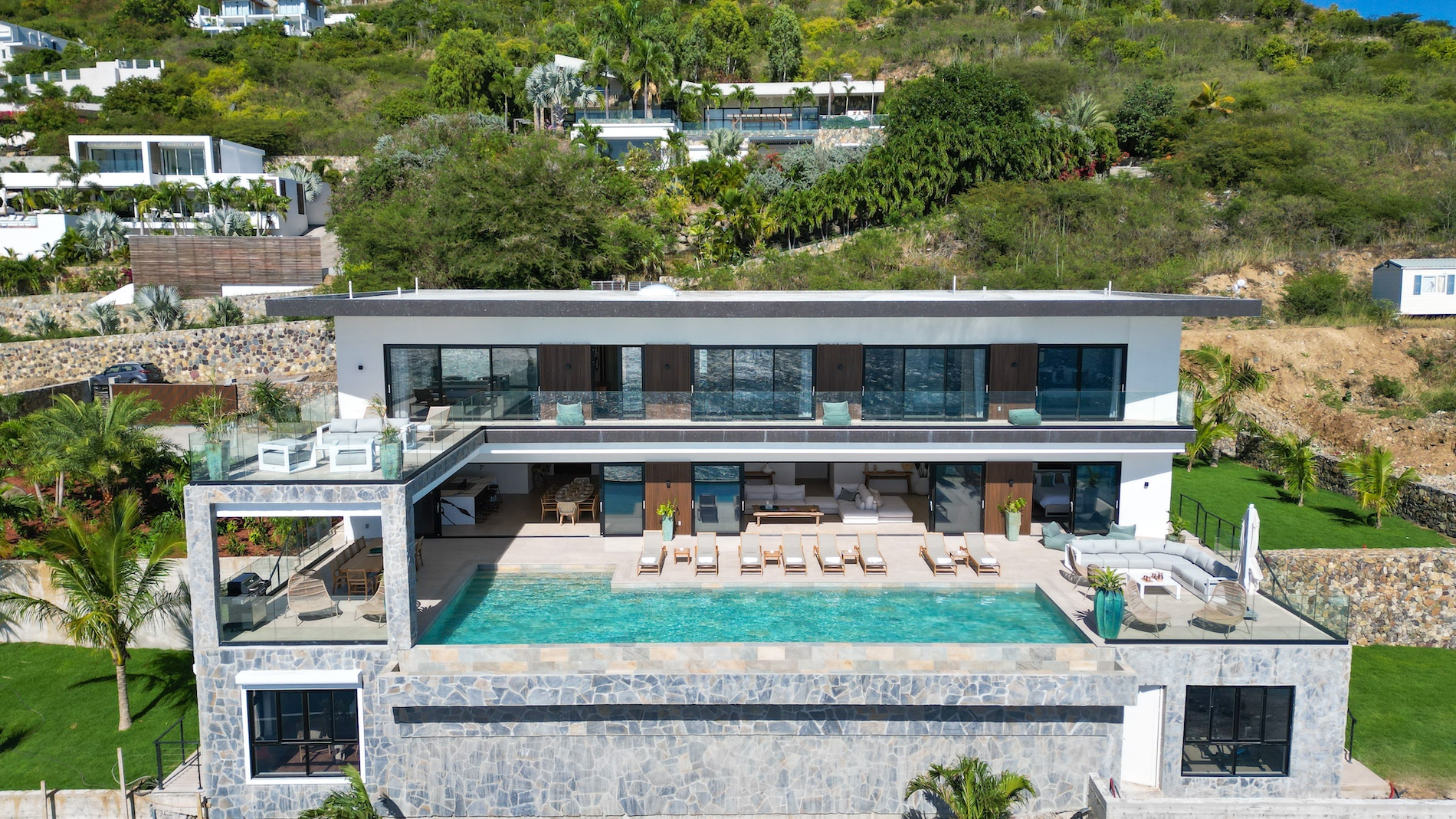 Villa Aqua Dream - 6-bedroom luxury villa in St. Maarten - Image 24