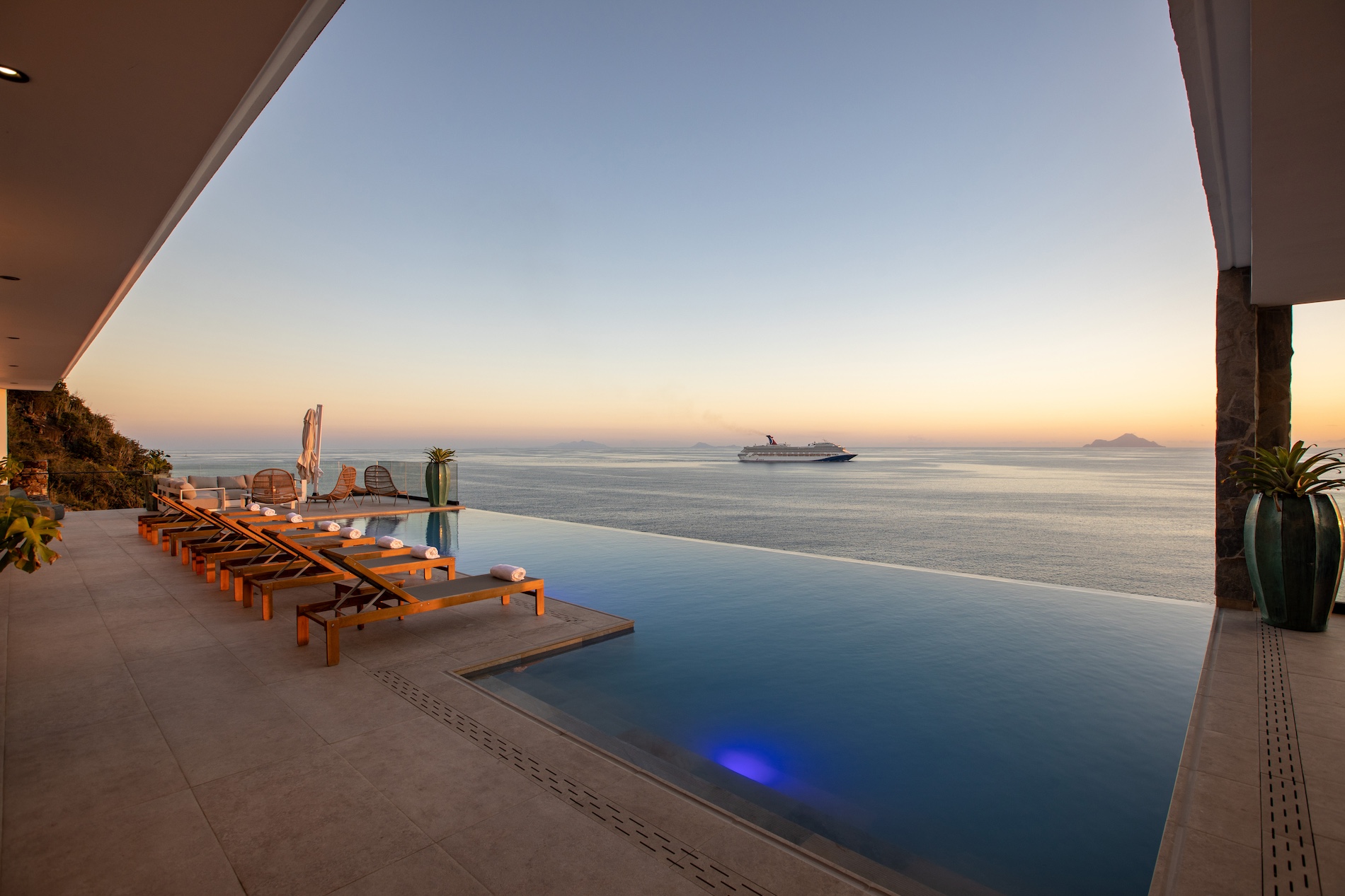 Villa Aqua Dream - 6-bedroom luxury villa in St. Maarten - Image 56