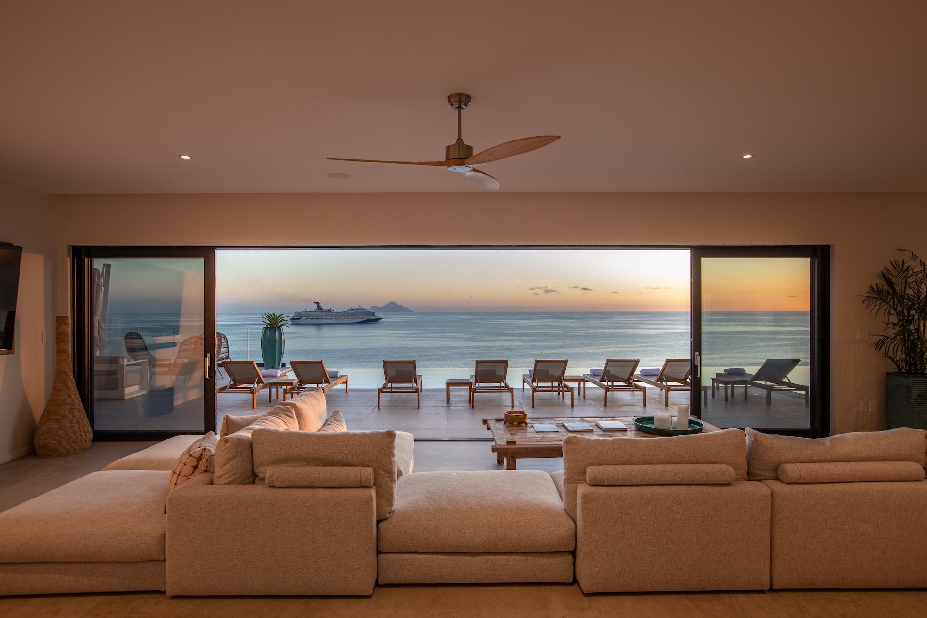 Villa Aqua Dream - 6-bedroom luxury villa in St. Maarten - Image 57