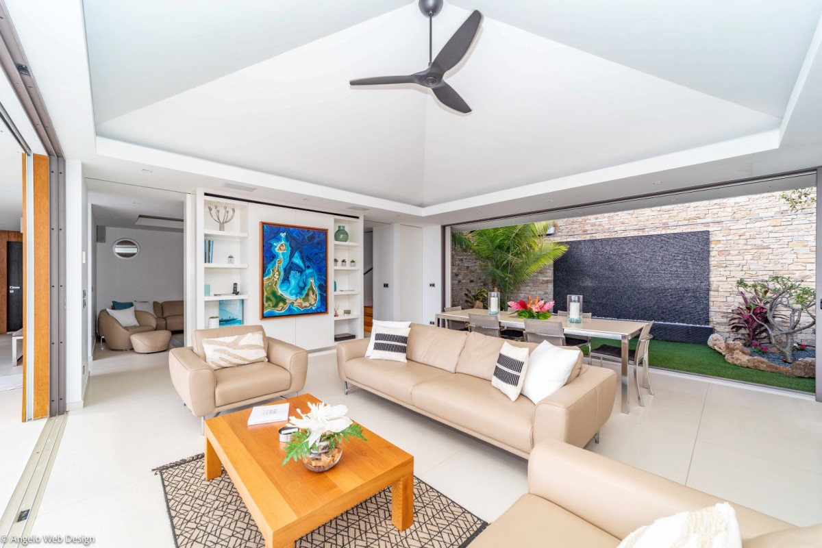 Lao - 3-bedroom luxury villa in Lao - Image 9