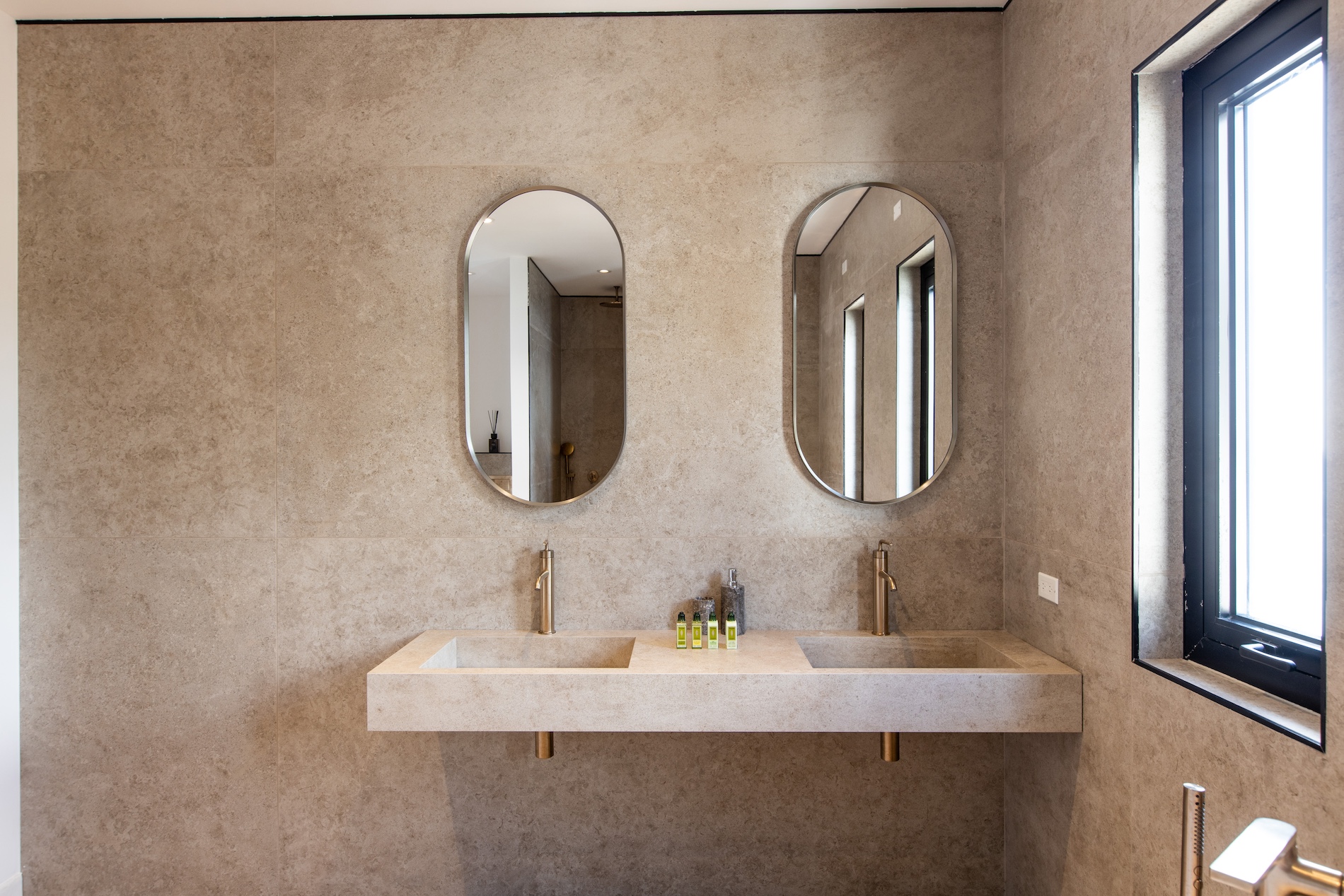 Villa Aqua Vista - 6-bedroom luxury villa in St. Maarten - Image 14