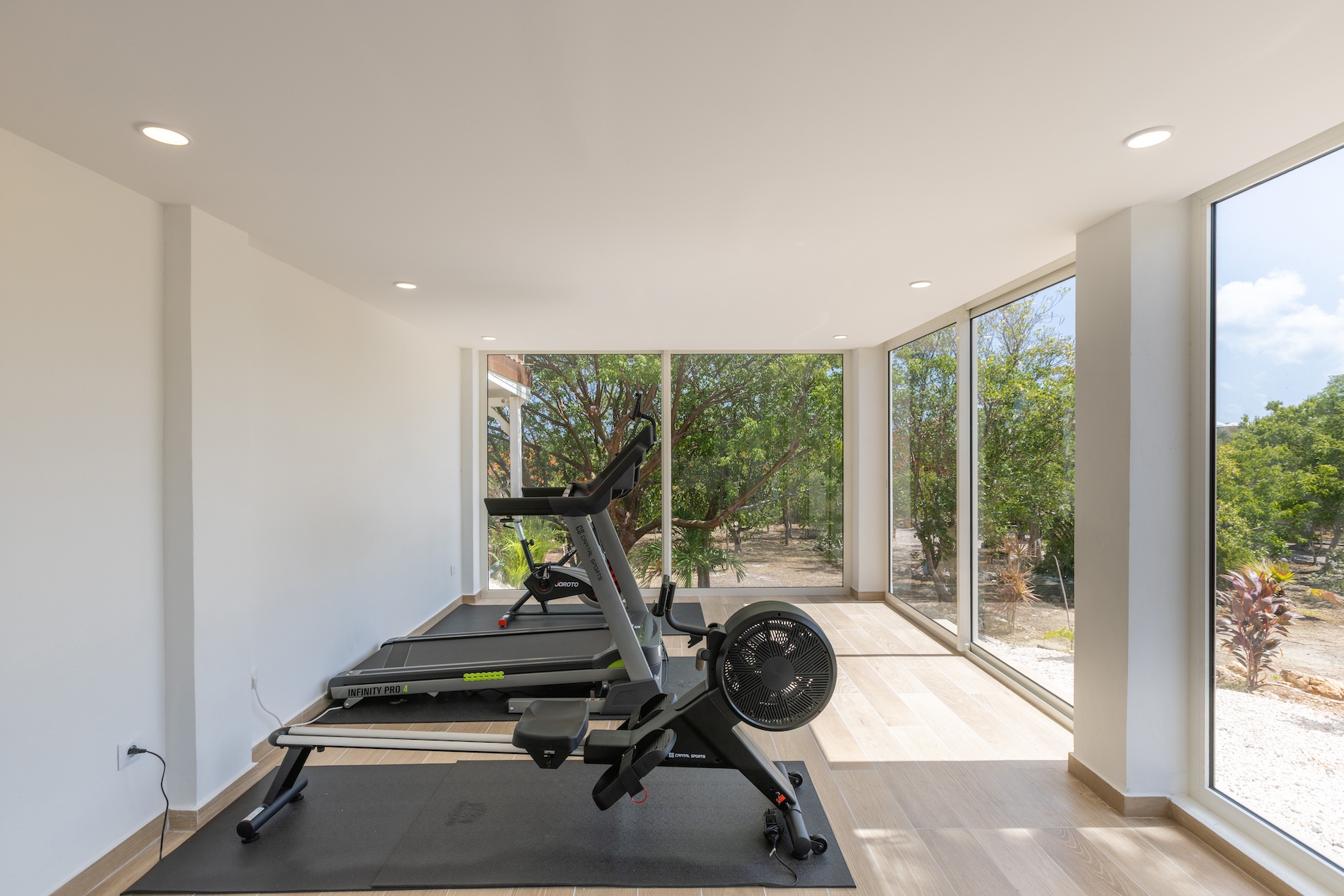 Villa Les Oliviers - 4-bedroom luxury villa in St. Maarten - Image 17