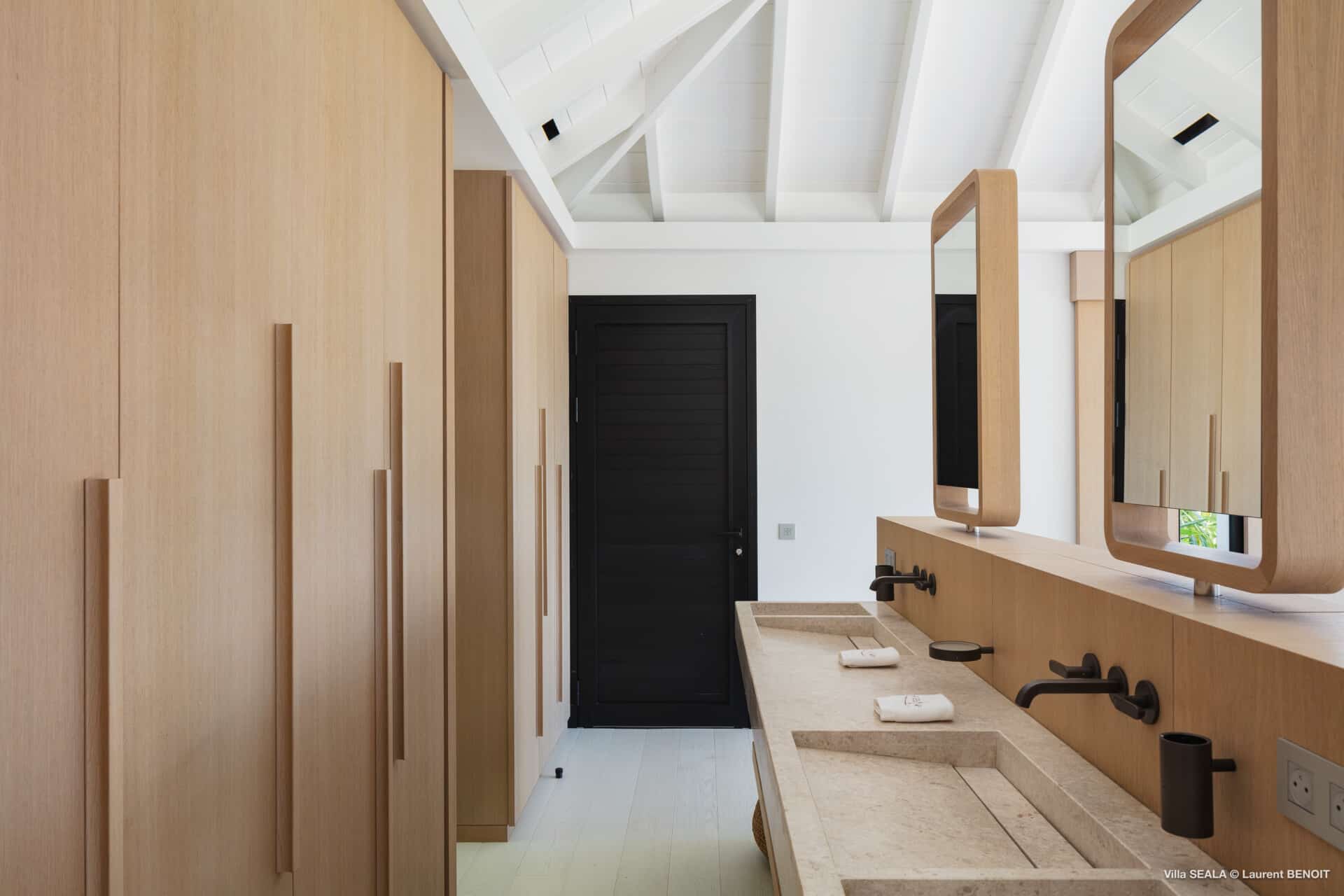 Sea - 6-bedroom luxury villa in Anguilla - Image 14