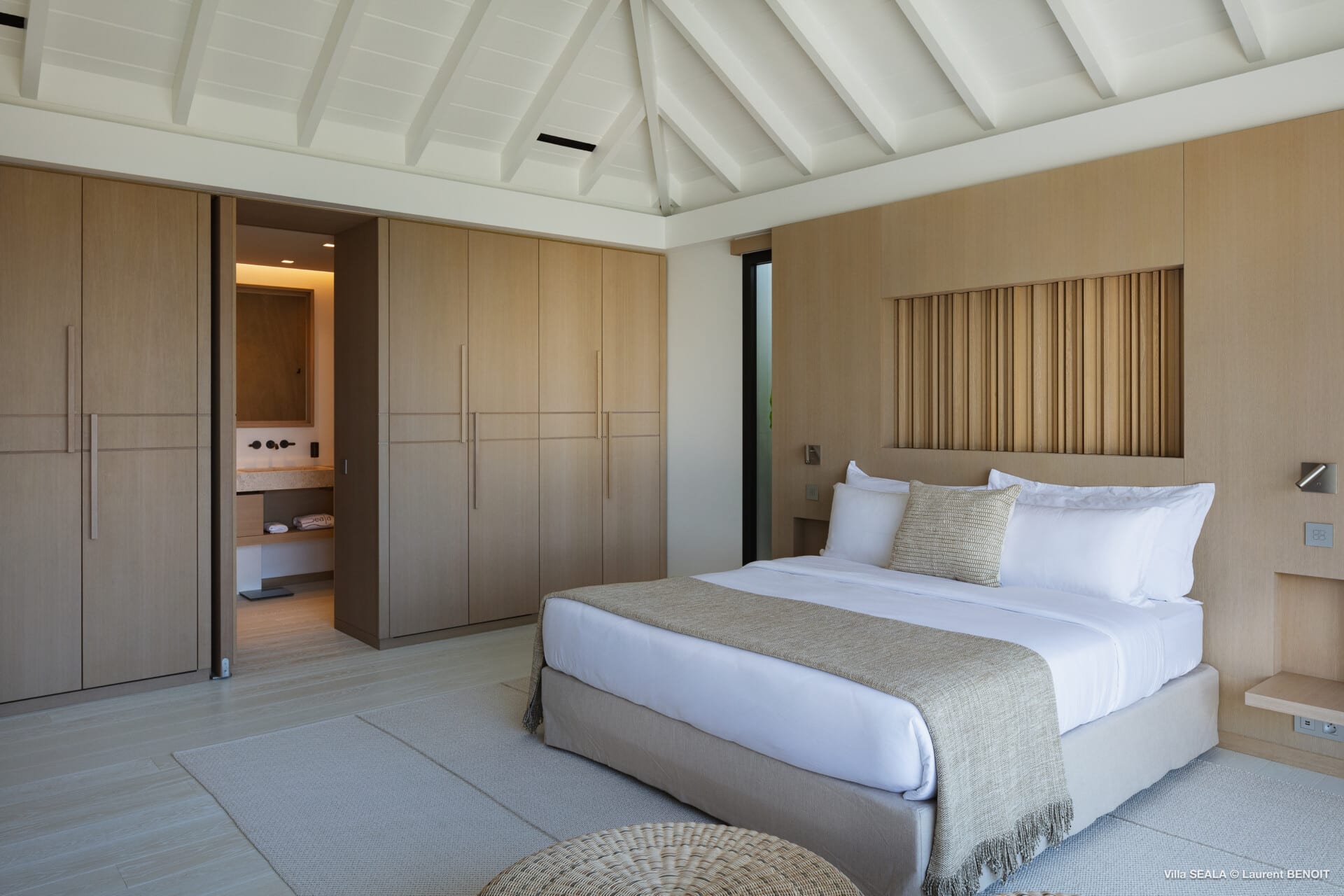 Sea - 6-bedroom luxury villa in Anguilla - Image 7