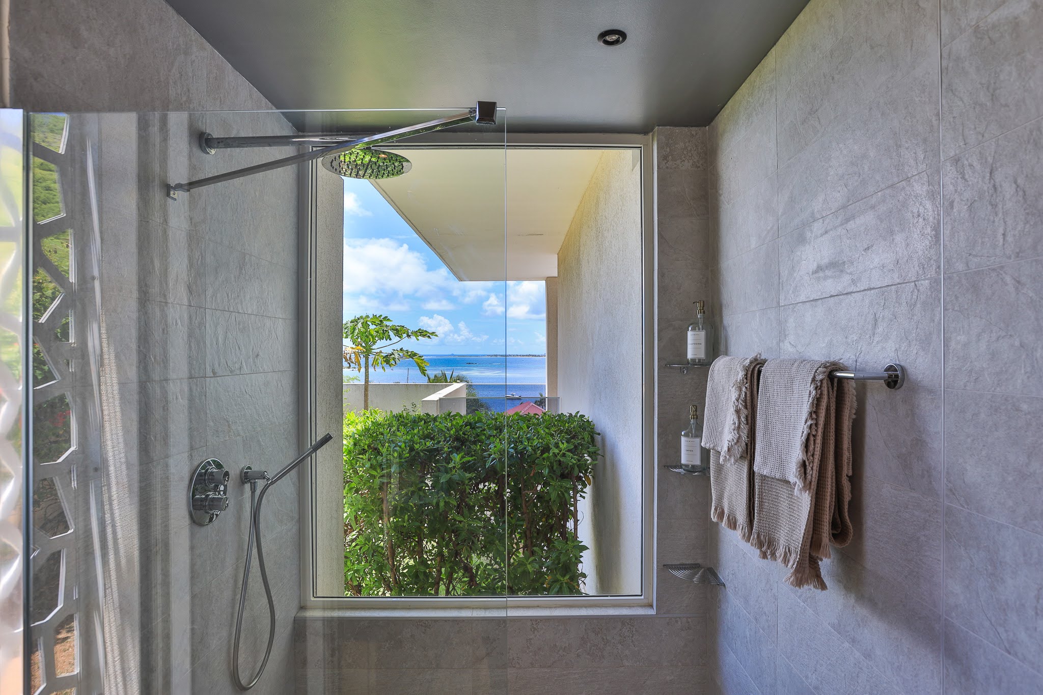 Villa Vogue Art - 5-bedroom luxury villa in St. Maarten - Image 8