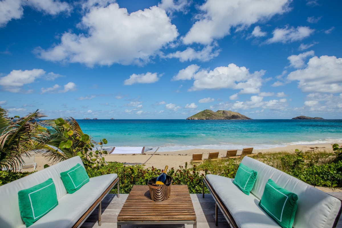 Ganesha - 3-bedroom luxury villa in Ganesha

        
        
            
                Flamands
            
            
                                     Waterfront - Image 7