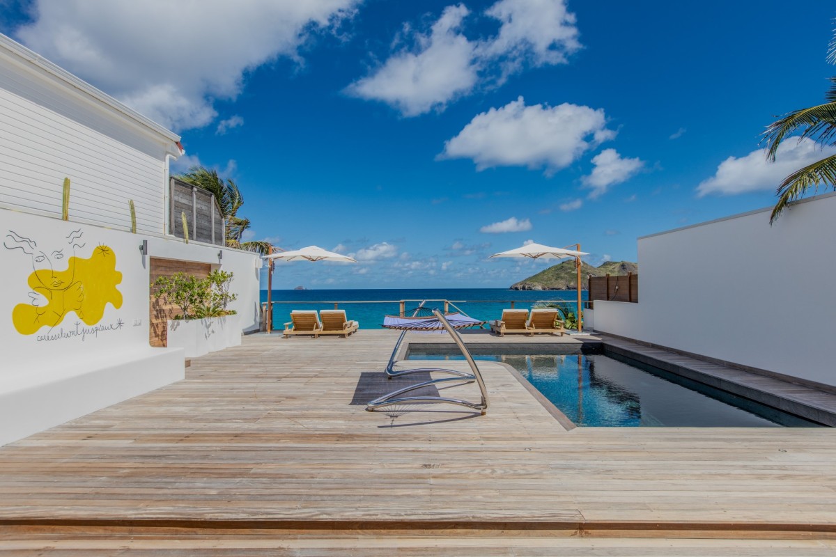 Ganesha - 3-bedroom luxury villa in Ganesha

        
        
            
                Flamands
            
            
                                     Waterfront - Image 8