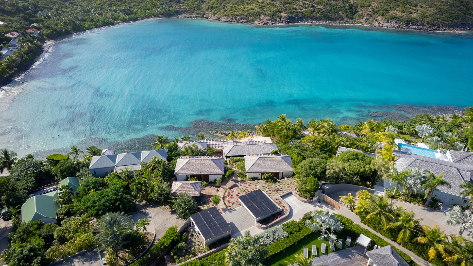 Linda - 5-bedroom luxury villa in Linda

        
        
            
                Marigot
            
            
                                     Waterfront - Image 77