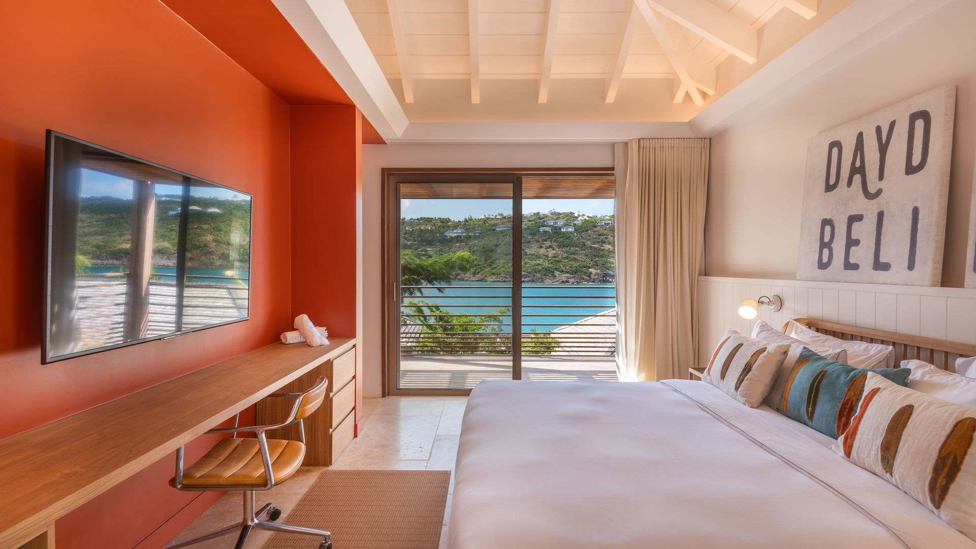 Linda - 5-bedroom luxury villa in Linda

        
        
            
                Marigot
            
            
                                     Waterfront - Image 82