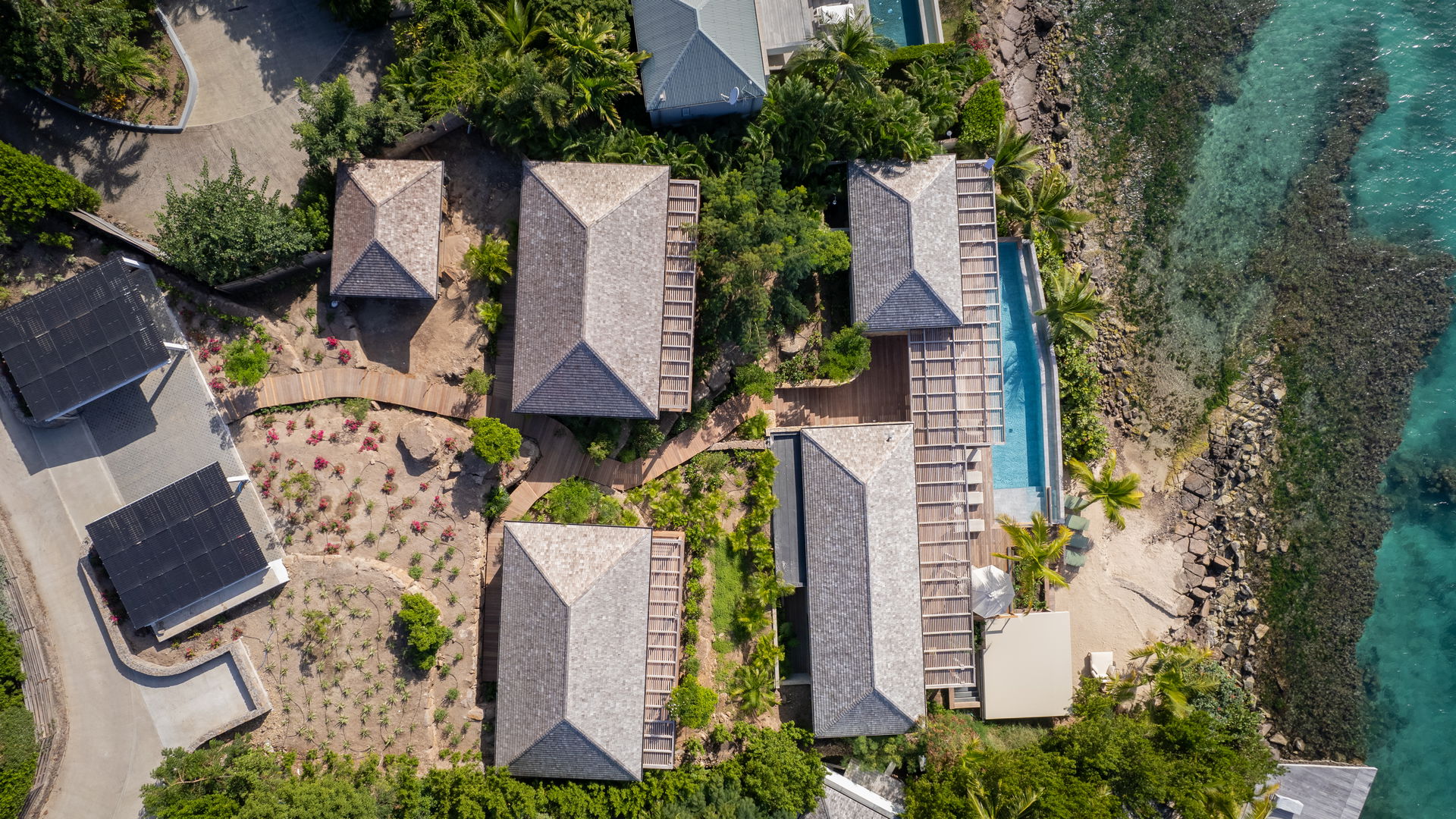 Linda - 5-bedroom luxury villa in Linda

        
        
            
                Marigot
            
            
                                     Waterfront - Image 19