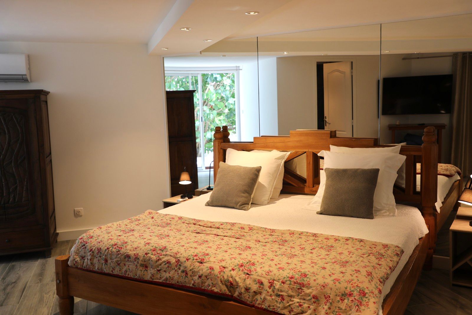 Etoile Brillante - 5-bedroom luxury villa in Etoile Brillante

        
        
            
                Lurin - Image 13