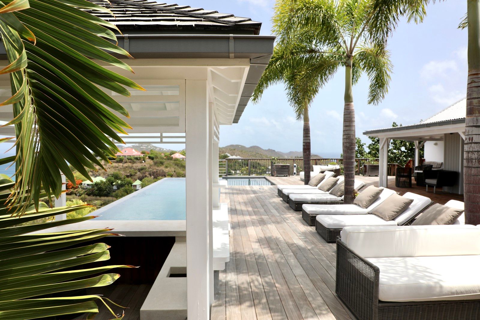 Etoile Brillante - 5-bedroom luxury villa in Etoile Brillante

        
        
            
                Lurin - Image 8