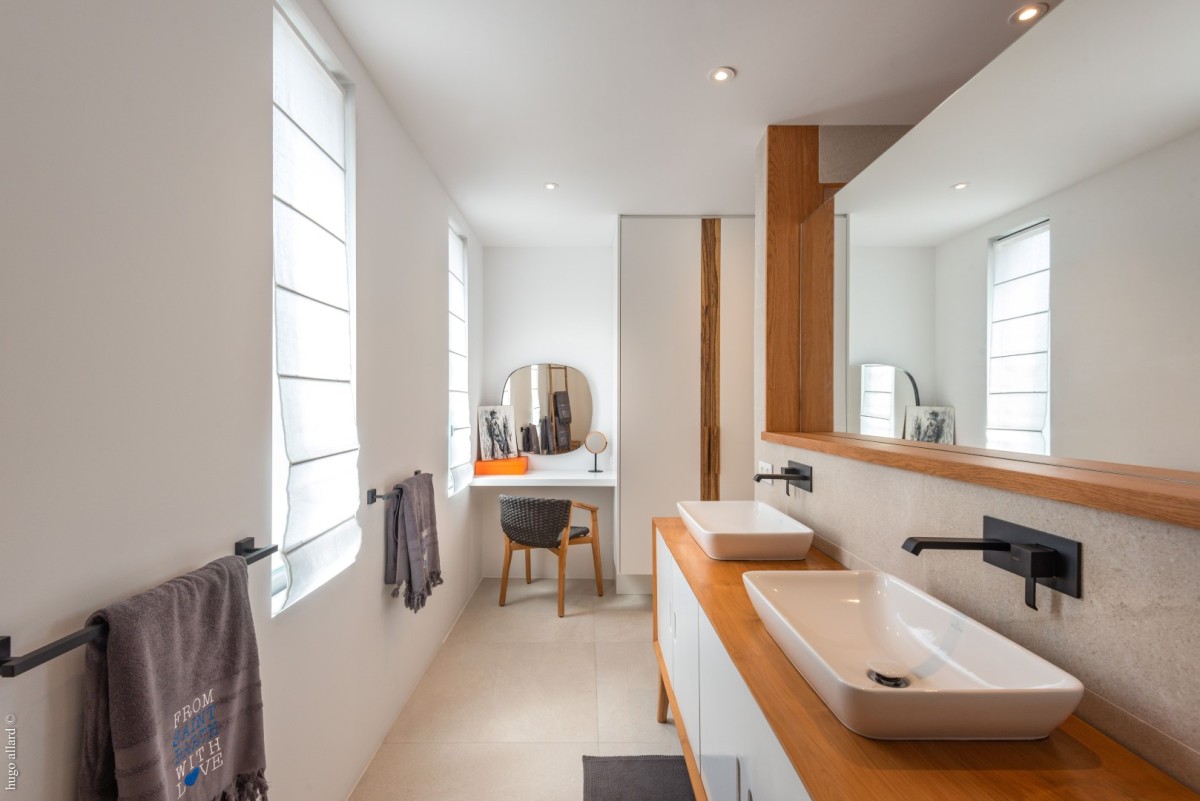 Gustavia Harbor - 3-bedroom luxury villa in Gustavia Harbor

        
        
            
                Gustavia - Image 8