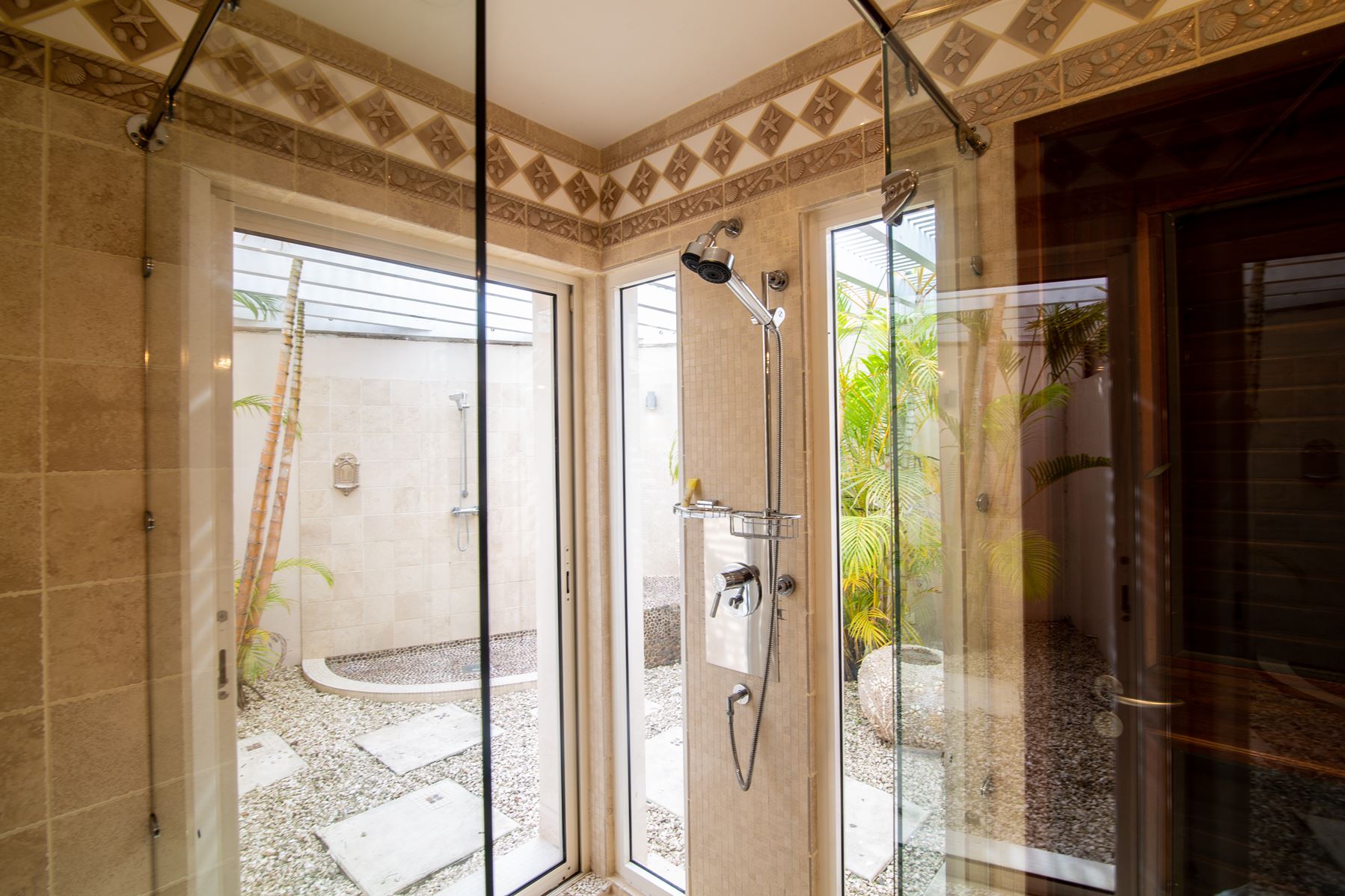 Mes Amis - SXM - 13-bedroom luxury villa in St. Maarten - Image 67