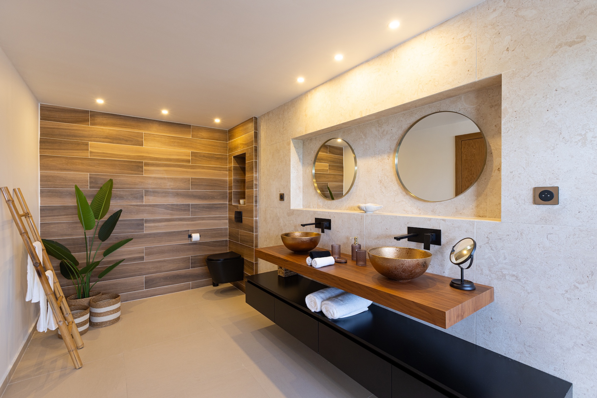 Villa Nuit Jade - 5-bedroom luxury villa in St. Maarten - Image 16