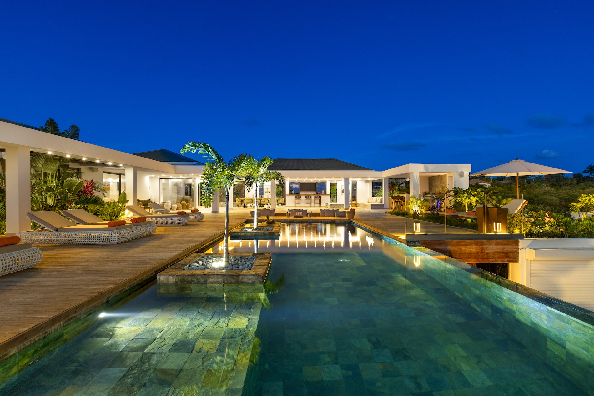 Villa Nuit Jade - 5-bedroom luxury villa in St. Maarten - Image 12