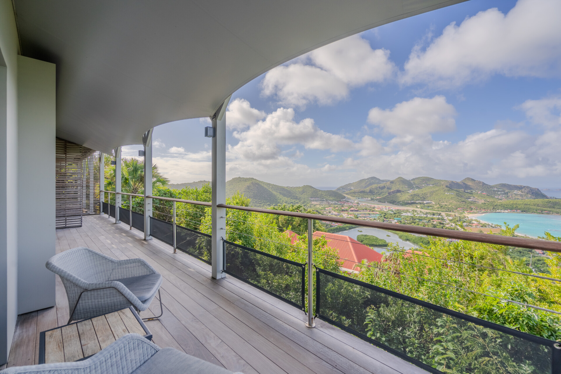 A View - 4-bedroom luxury villa in View                                                 Saint Jean - Image 15