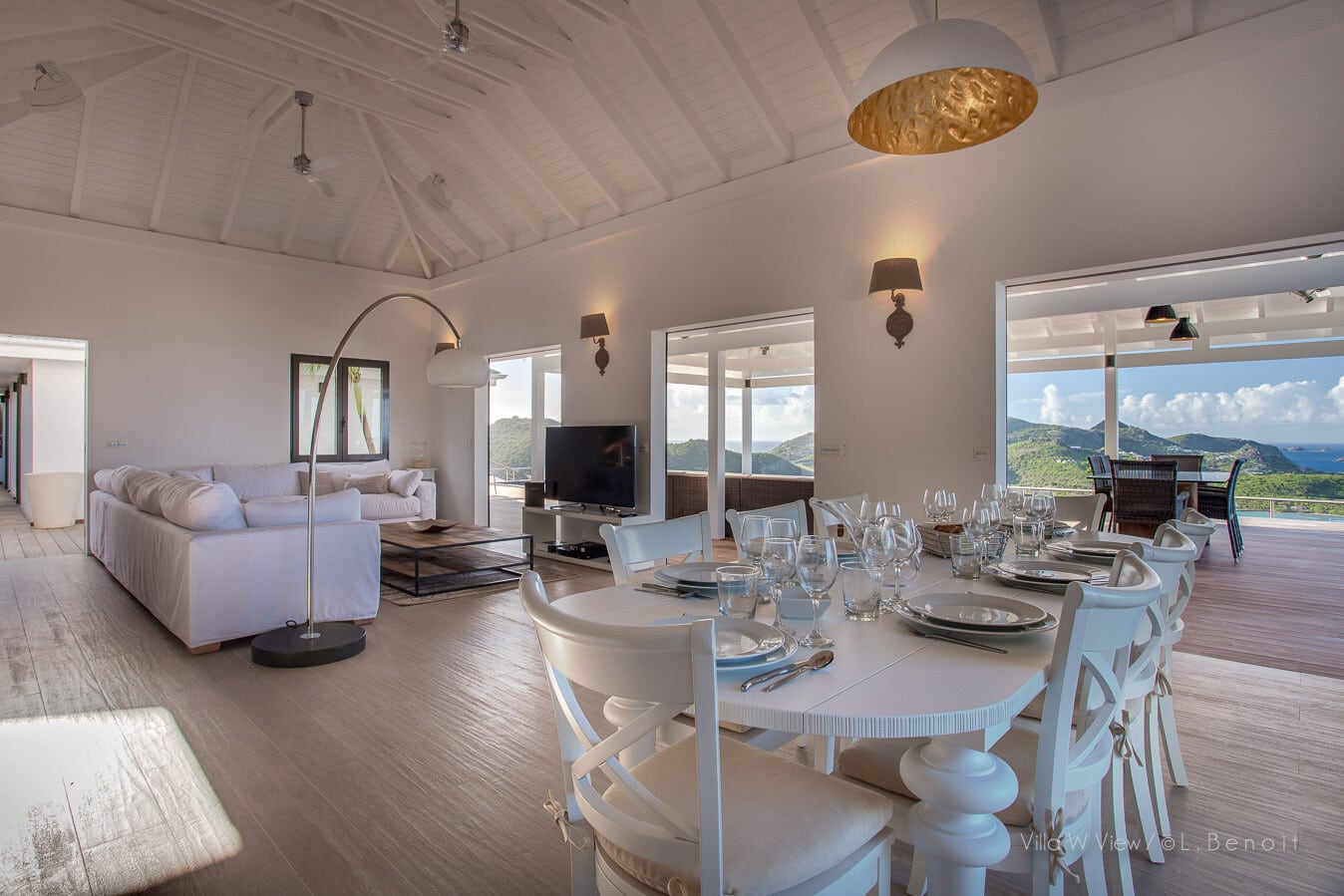 A View - 4-bedroom luxury villa in View                                                 Saint Jean - Image 18