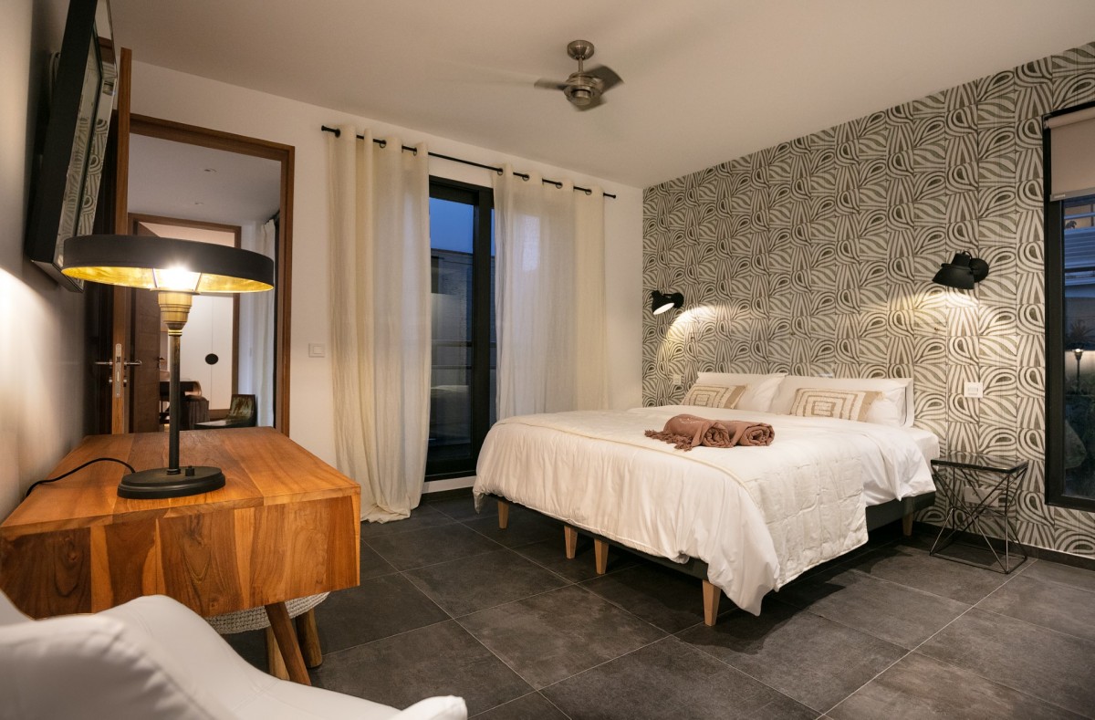 Gustavia Lights - Image 4