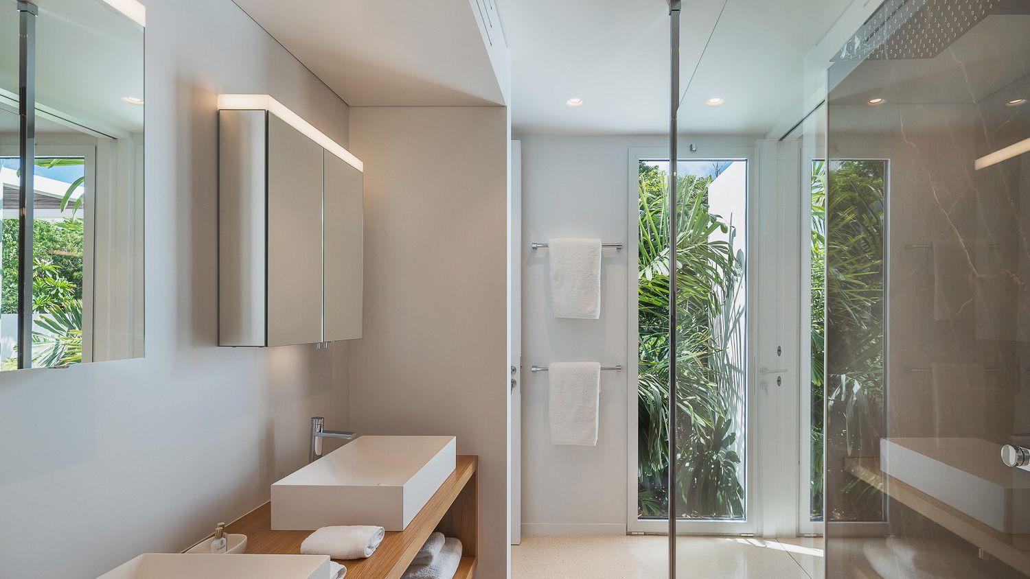 Celadon - 5-bedroom luxury villa in Celadon
Mont Jean - Image 38